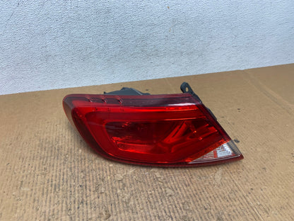 2015 2016 2017 Chrysler 200 Sedan Left Driver LH Side Tail Light AE2834 LK0