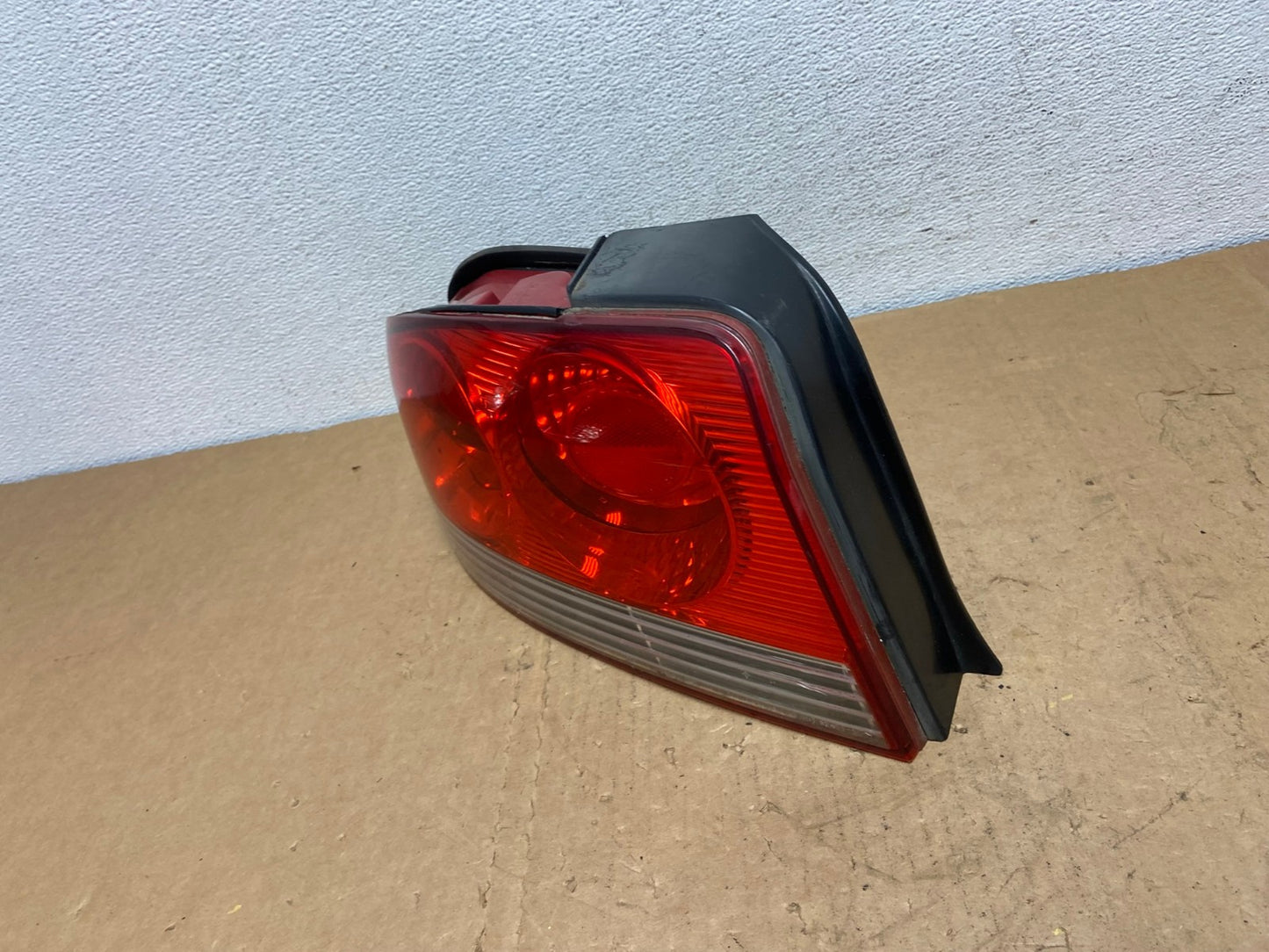 2002 to 2005 Hyundai Sonata Left Driver Lh Side Tail Light AD1305 LK1