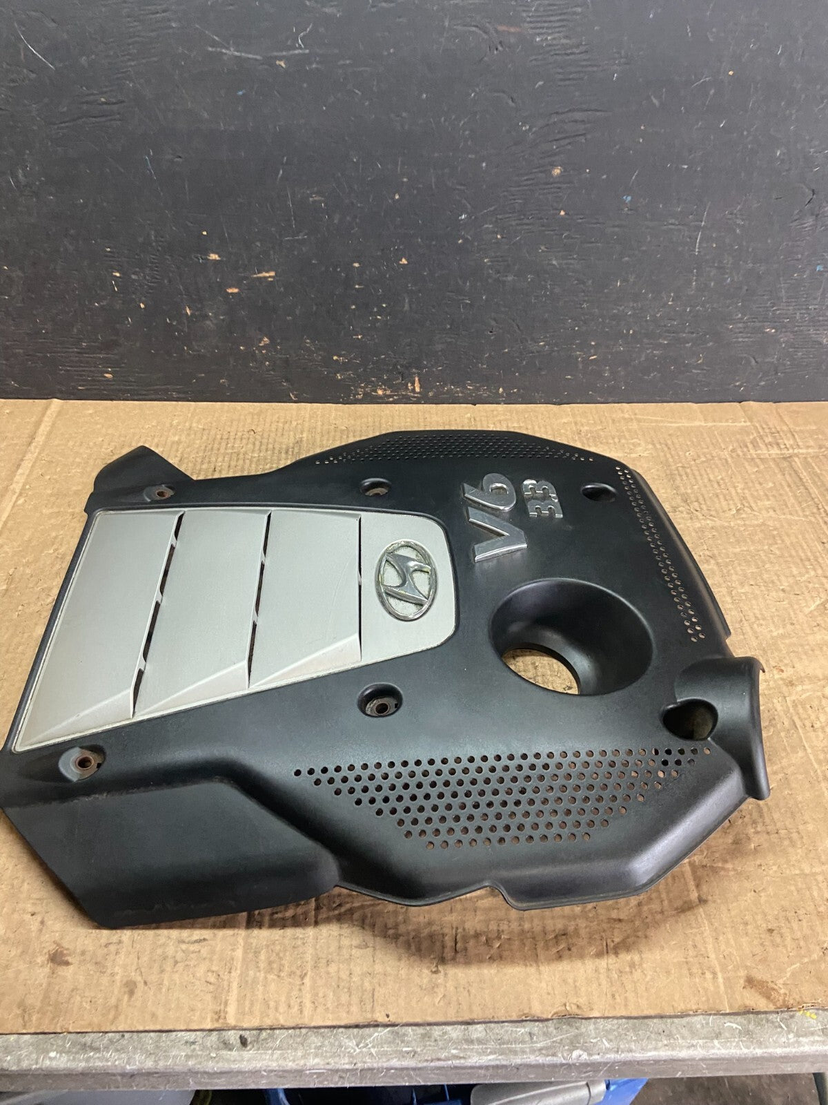 2006 to 2010 Hyundai Azera V6 Engine Motor Shield Cover OEM o3319 DG3