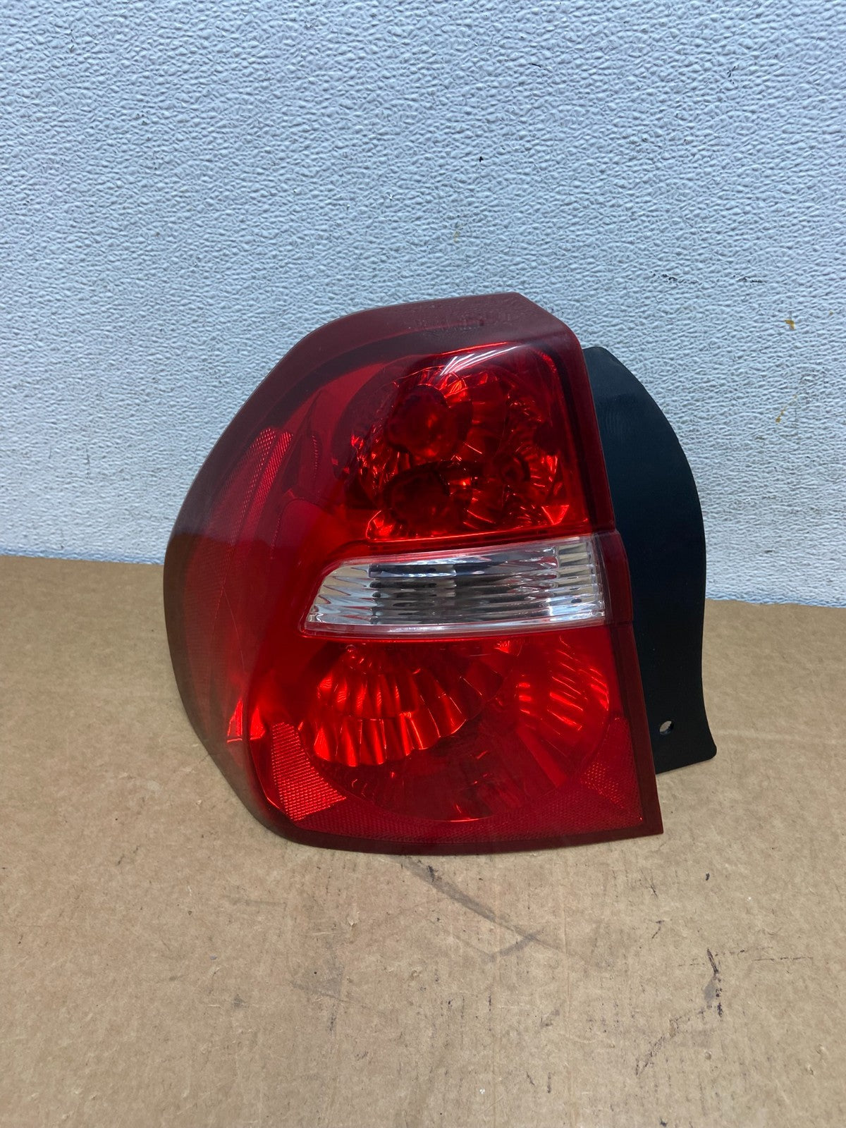 2004 to 2008 Chevrolet Malibu Left Driver Lh Side Tail Light AD6055 DW0