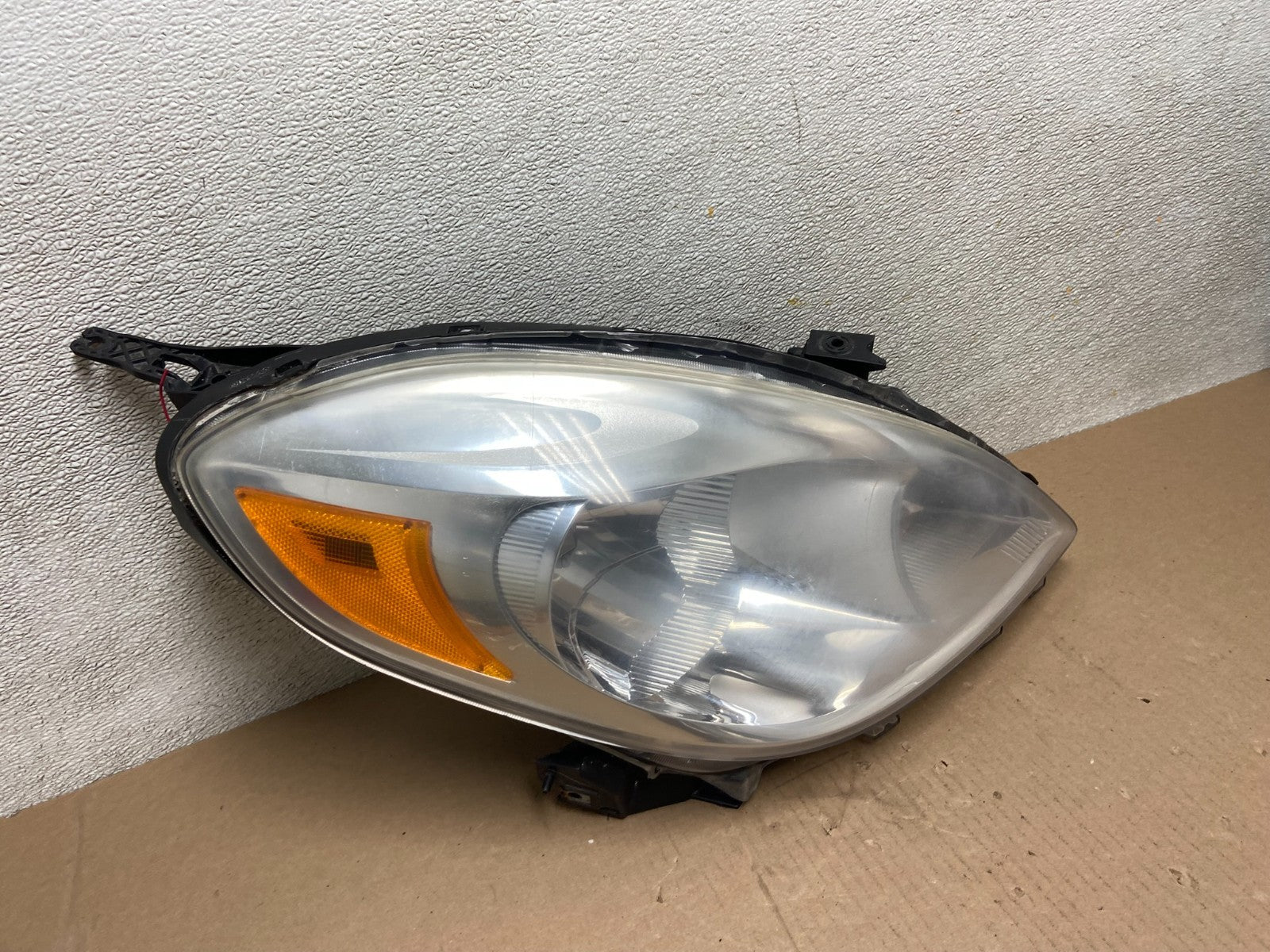 2012 2013 2014 Nissan Versa Sedan Headlight Right Passenger Rh AB5018 DW2