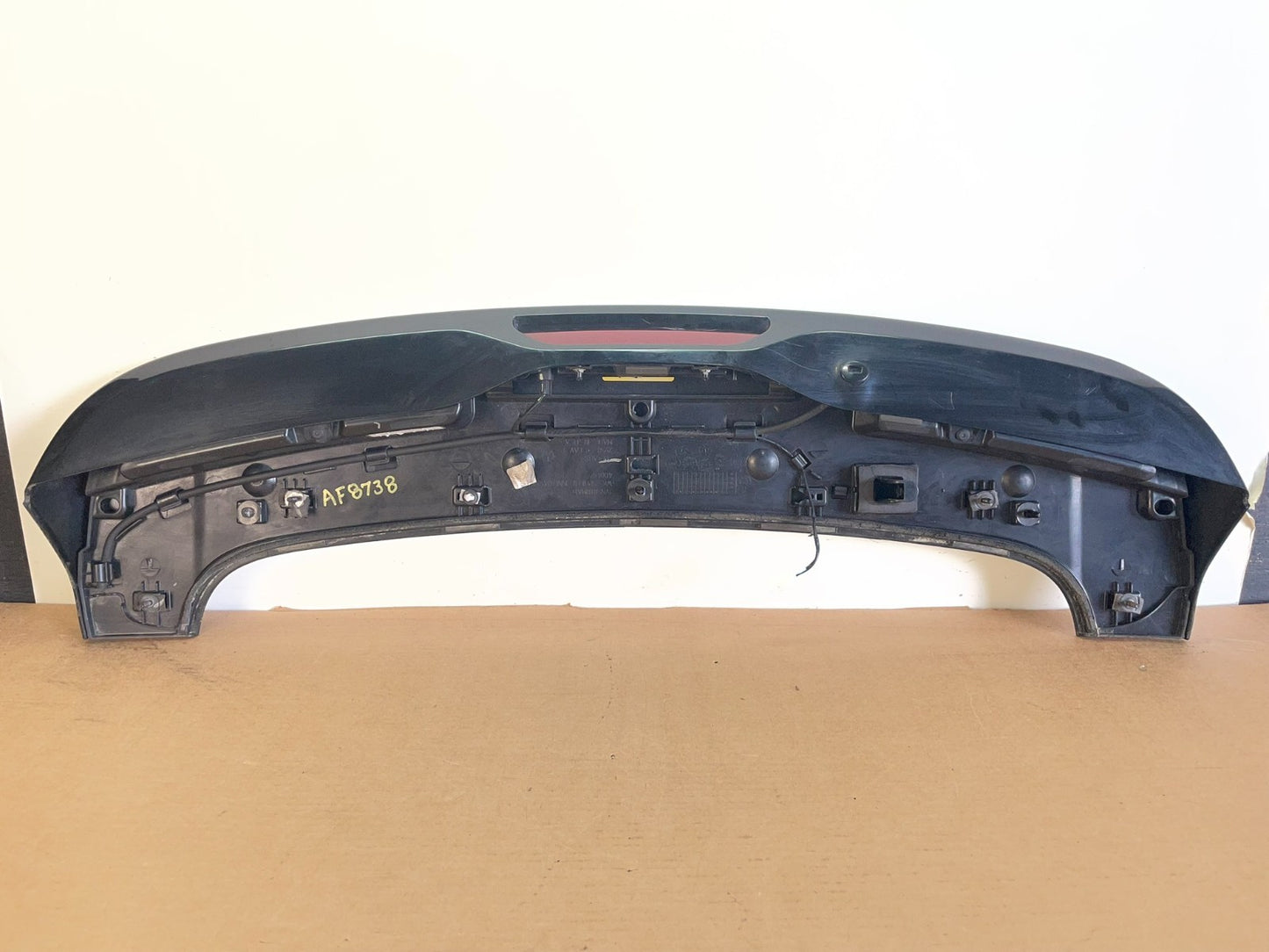 2014 - 2019 Jeep Grand Cherokee Liftgate Back Door Spoiler & Light AF8738 DG6