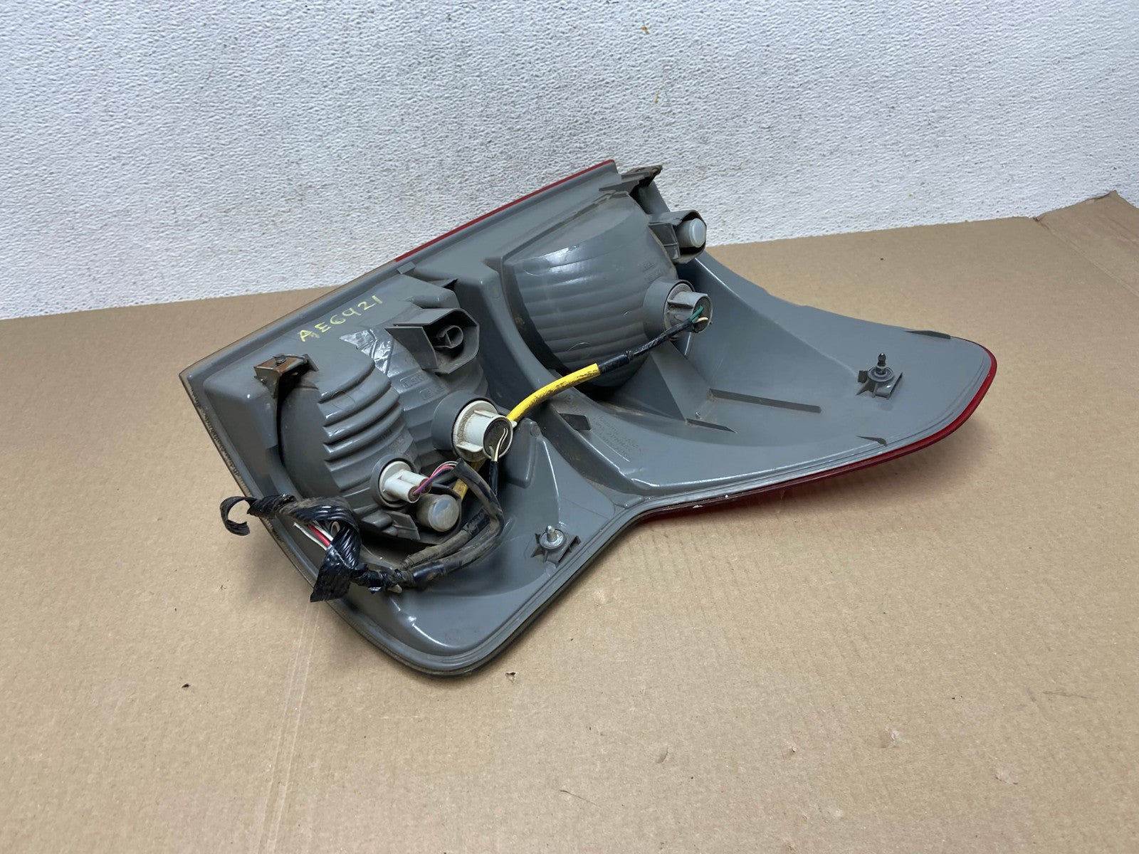2007 to 2013 Toyota Tundra Left Driver LH Tail Light AE6921 LK4