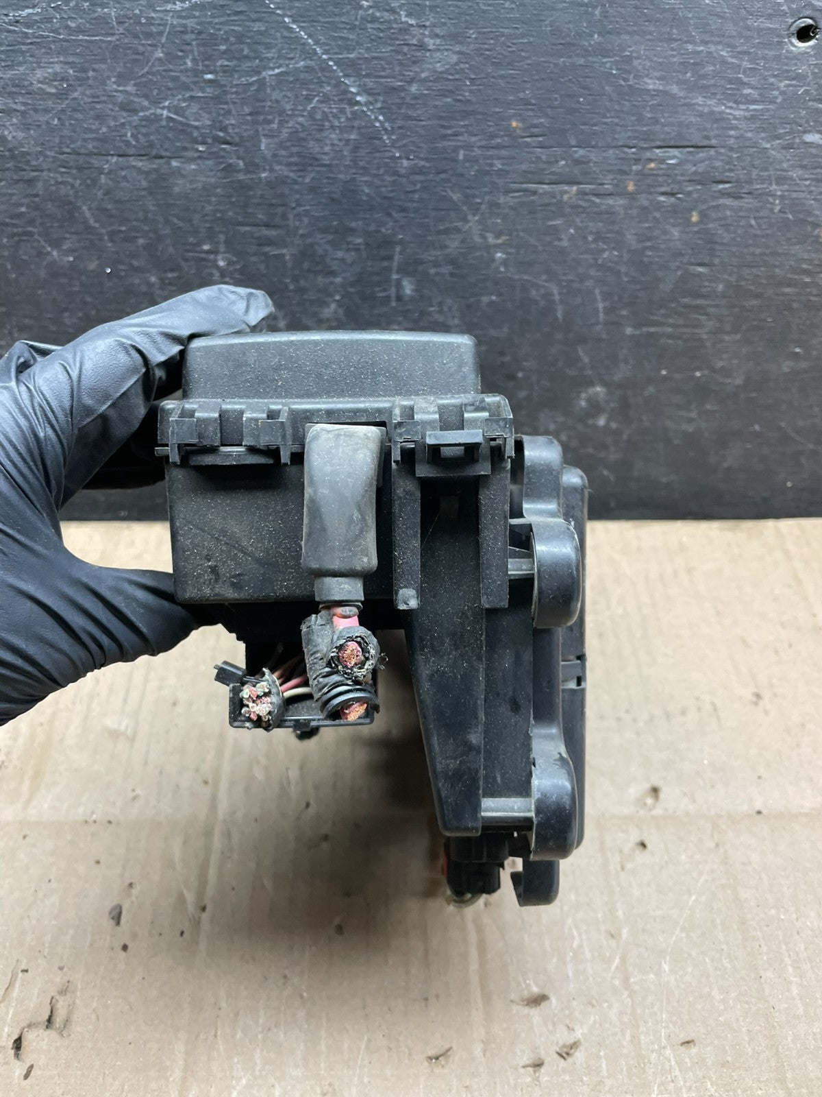 2005 Jeep Grand Cherokee Fuse Box BCM Body Control Module Oem r3905 DG3