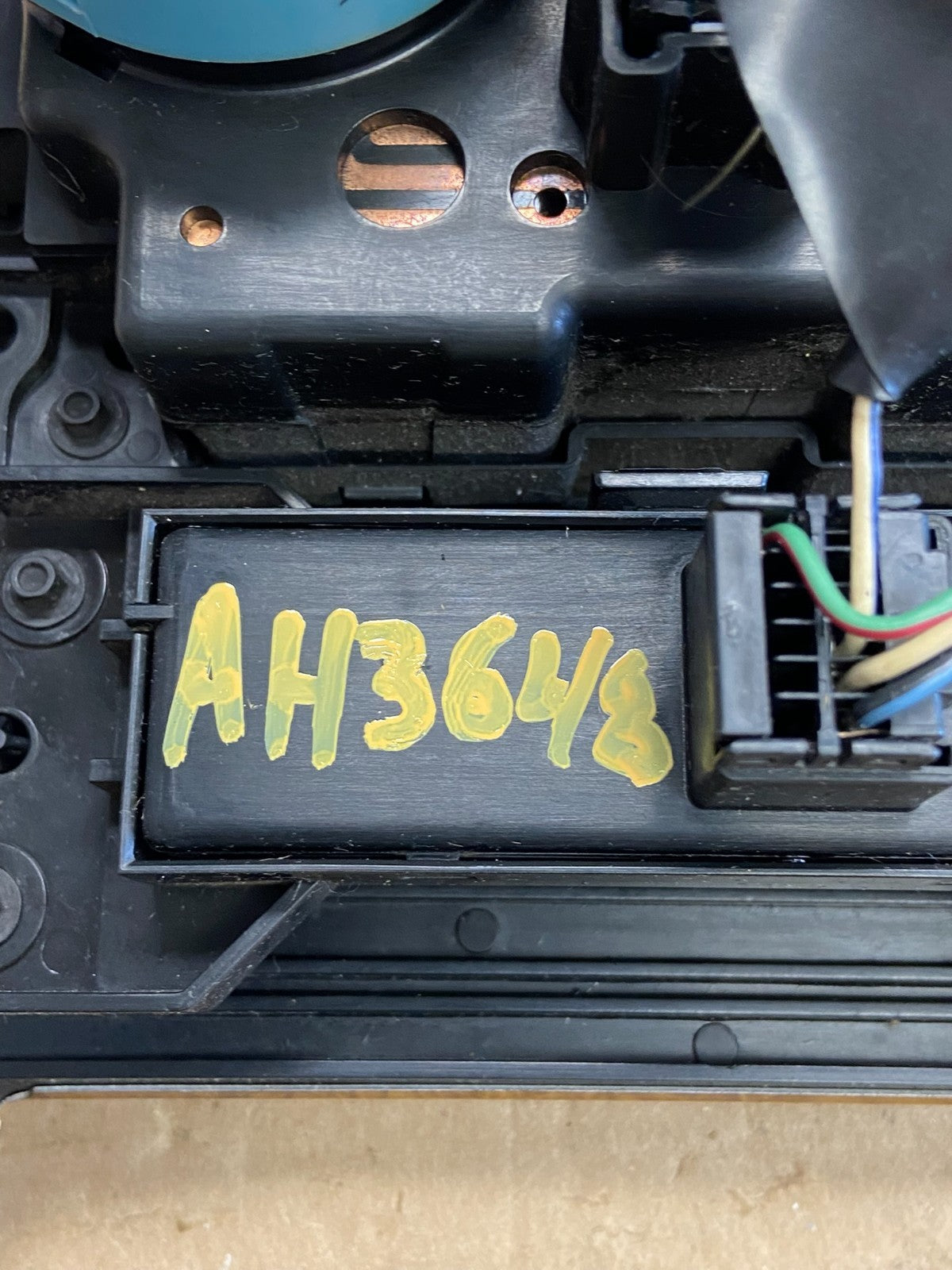 2008 2009 2010 Jeep Commander Grand Cherokee A/C Climate Control Bezel ah3648 DG6