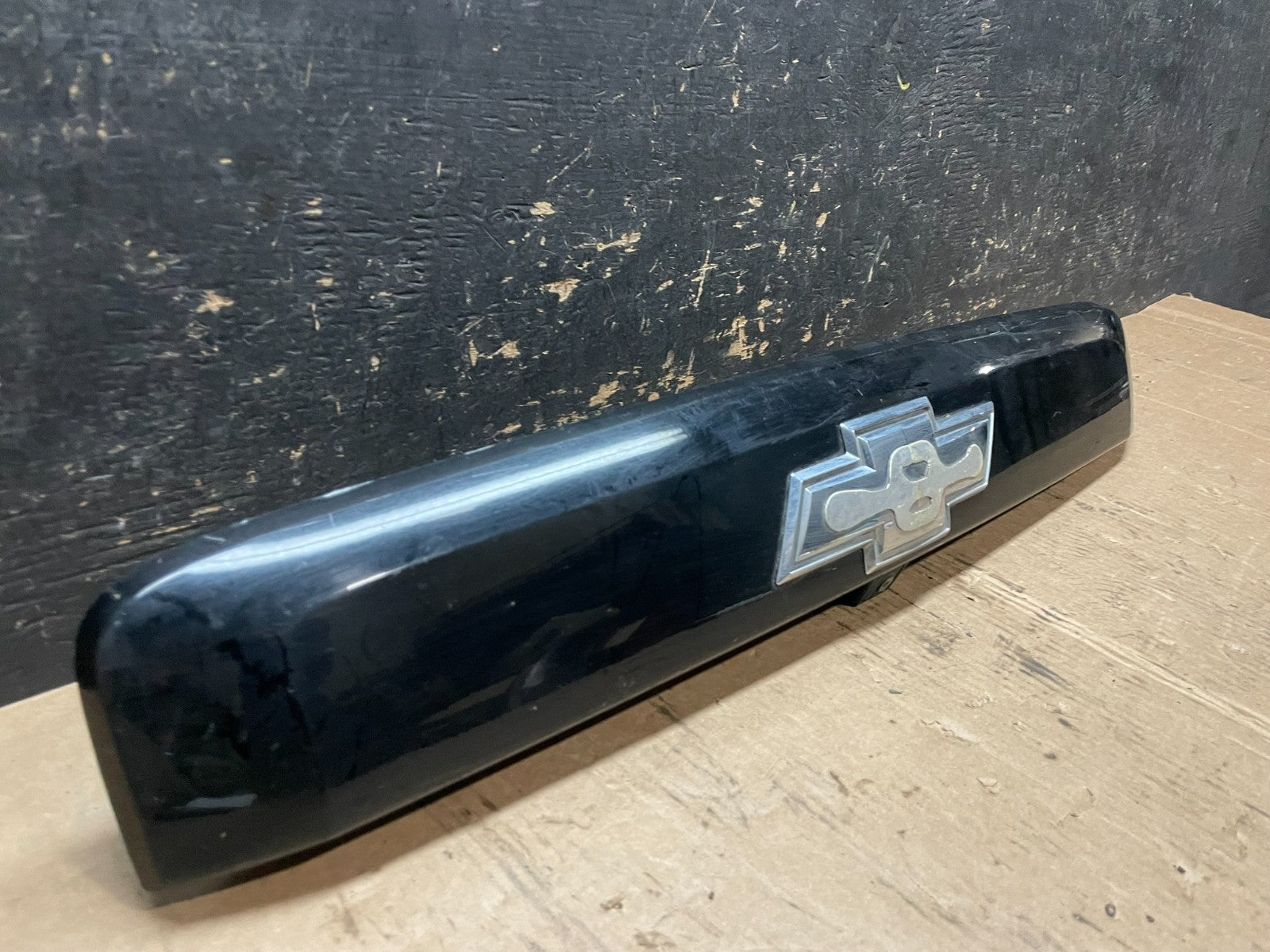 2007 to 2014 Suburban Tahoe Yukon License Plate Cover Trim W/ Camera Z5983 DG1