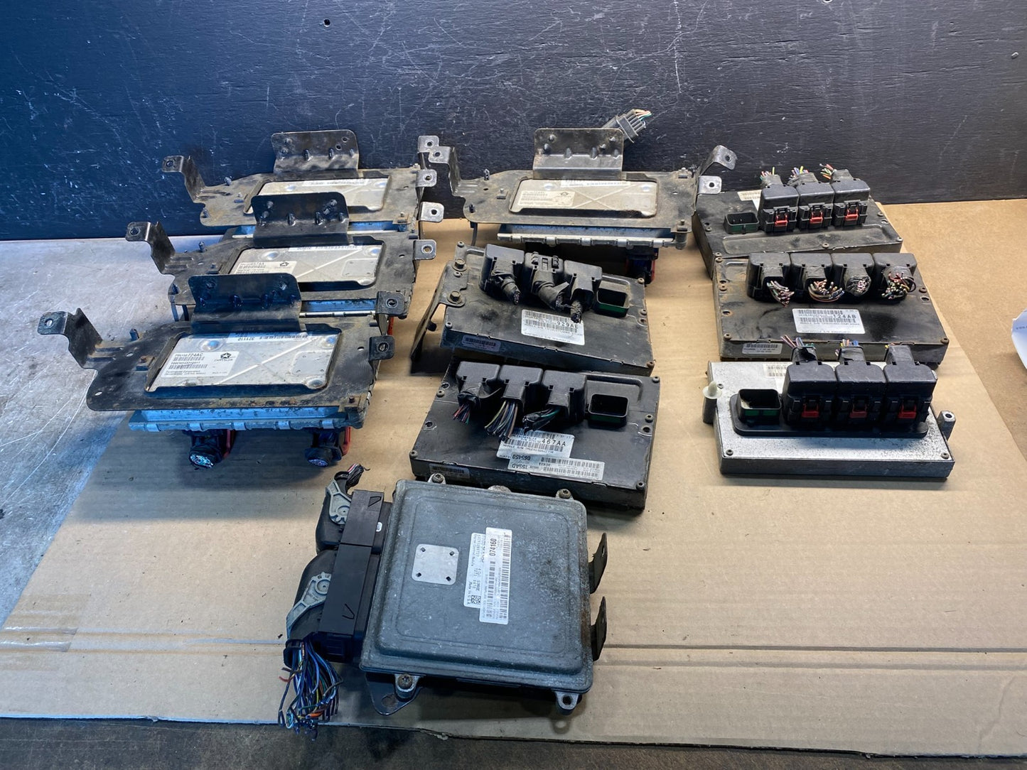 Mix of 10 Dodge ECM Engine Computer Module AE00710