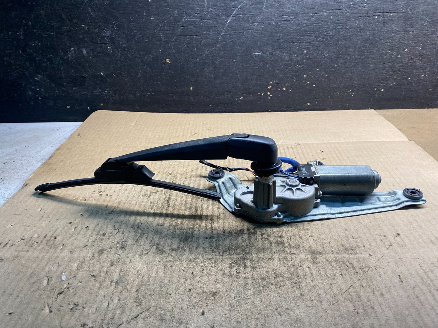 2010-2013 Kia Soul Rear Glass Windshield Wiper Motor Z4981 DG3
