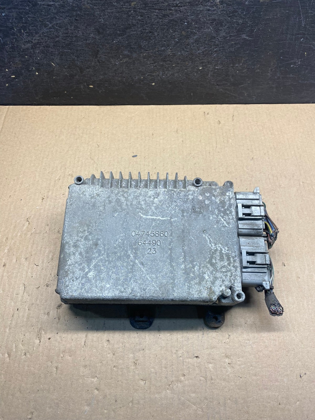 2003 Dodge Caravan Engine Computer Module ECU AH3350 LK0
