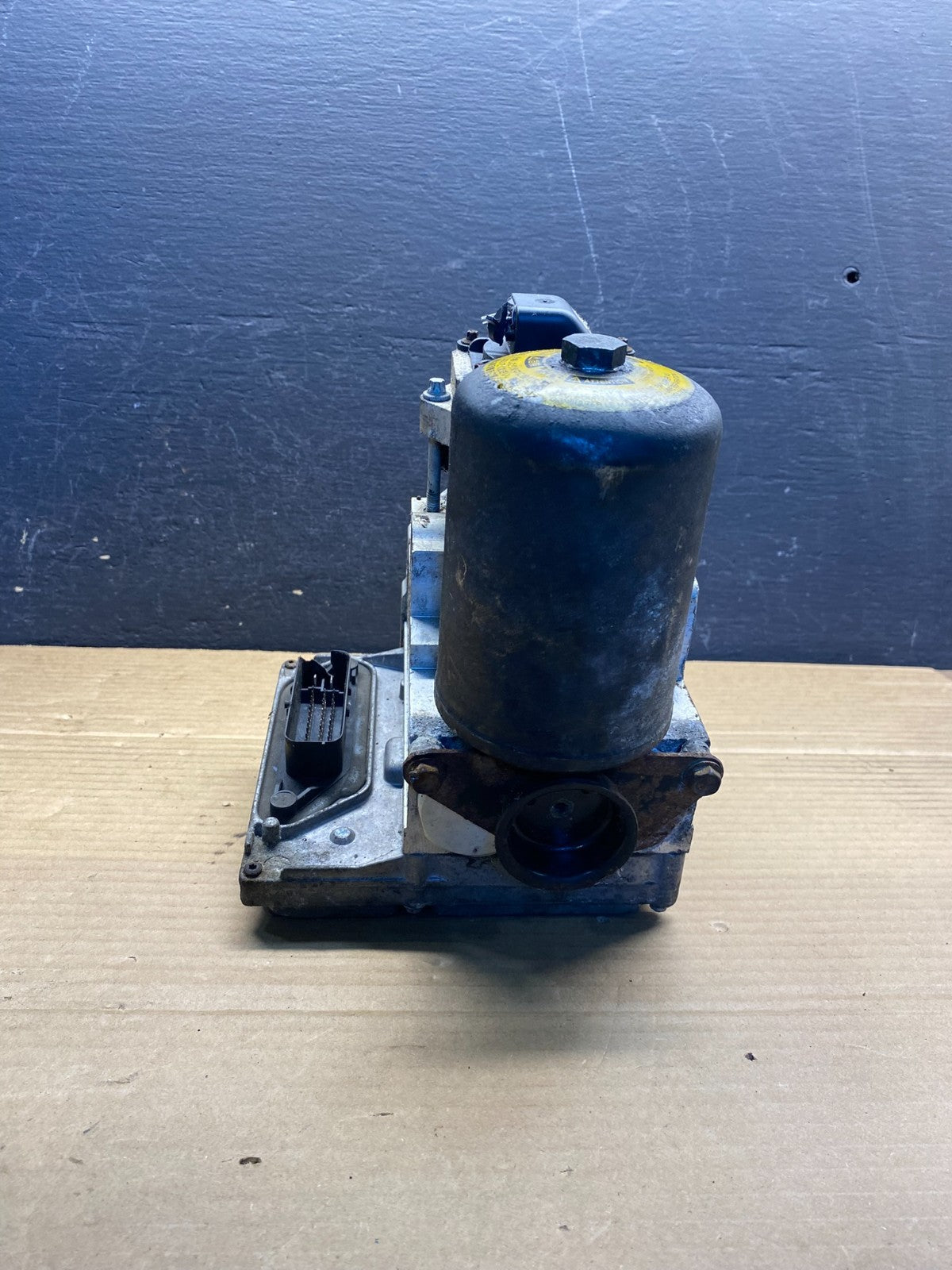 2008 2009 Chevrolet Tahoe Hybrid ABS Anti Lock Brake Pump 25949516 AE6214 DG3