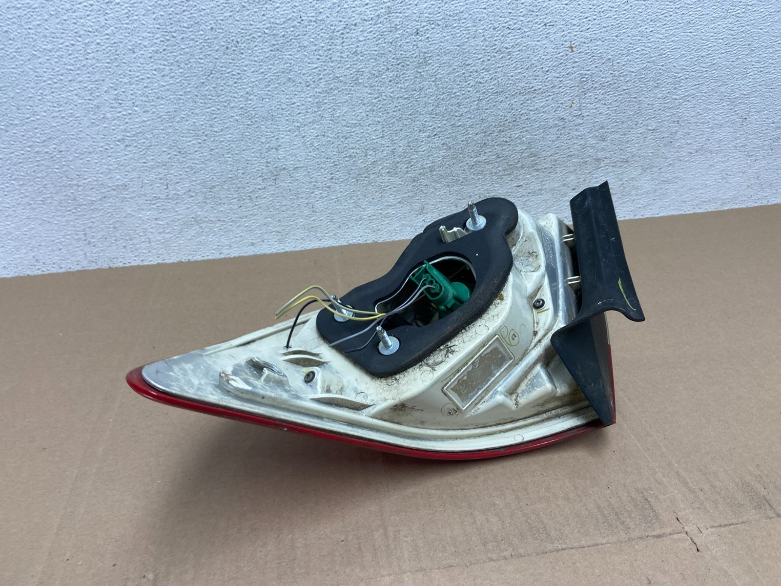 2007 to 2009 Lincoln MKZ Zephyr Left Driver Lh Side Tail Light AE6616 DW4