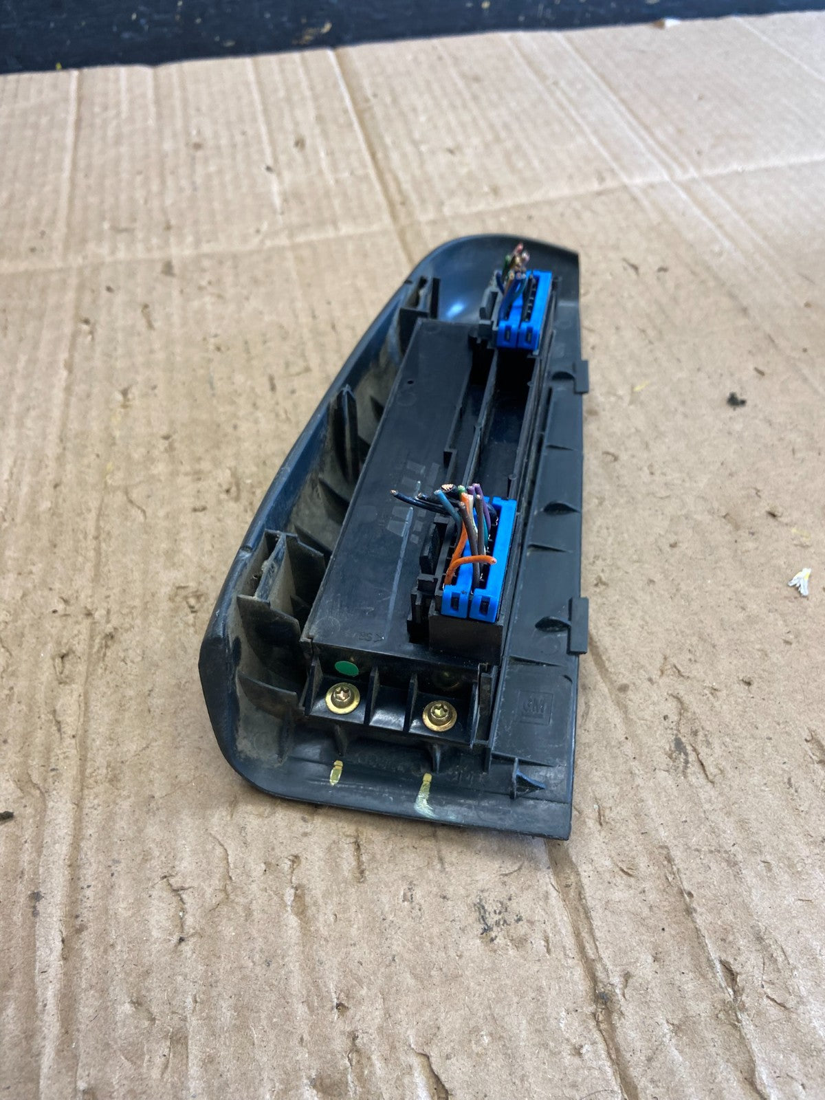 2000 to 2002 Chevrolet Silverado Master Door Switch AA80943