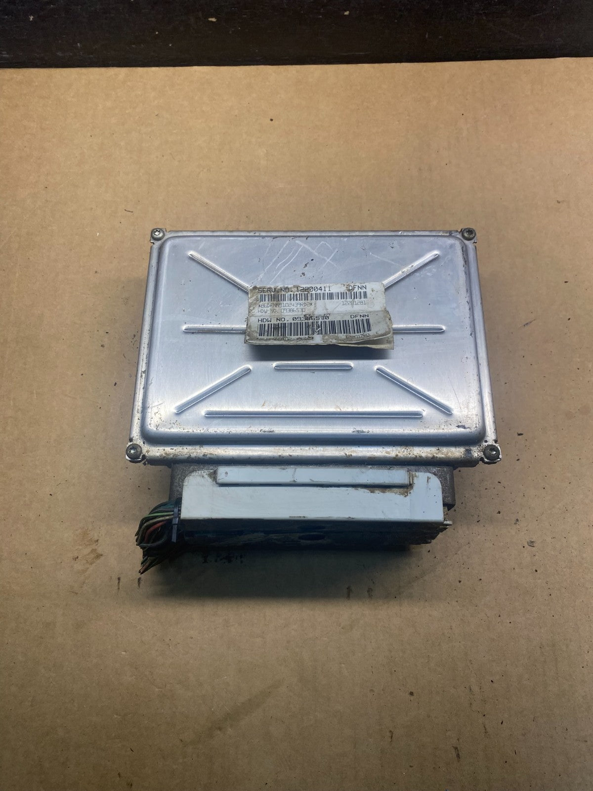 2001-2002 Silverado Tahoe Engine Computer Module 12200411 ECM ECU AH7168 DW0