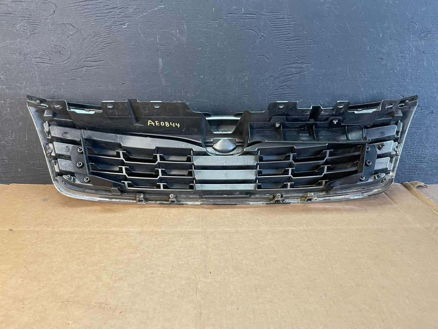 2009 2010 Subaru Forester Front Upper Chrome Grille Grill AE0844 DG5