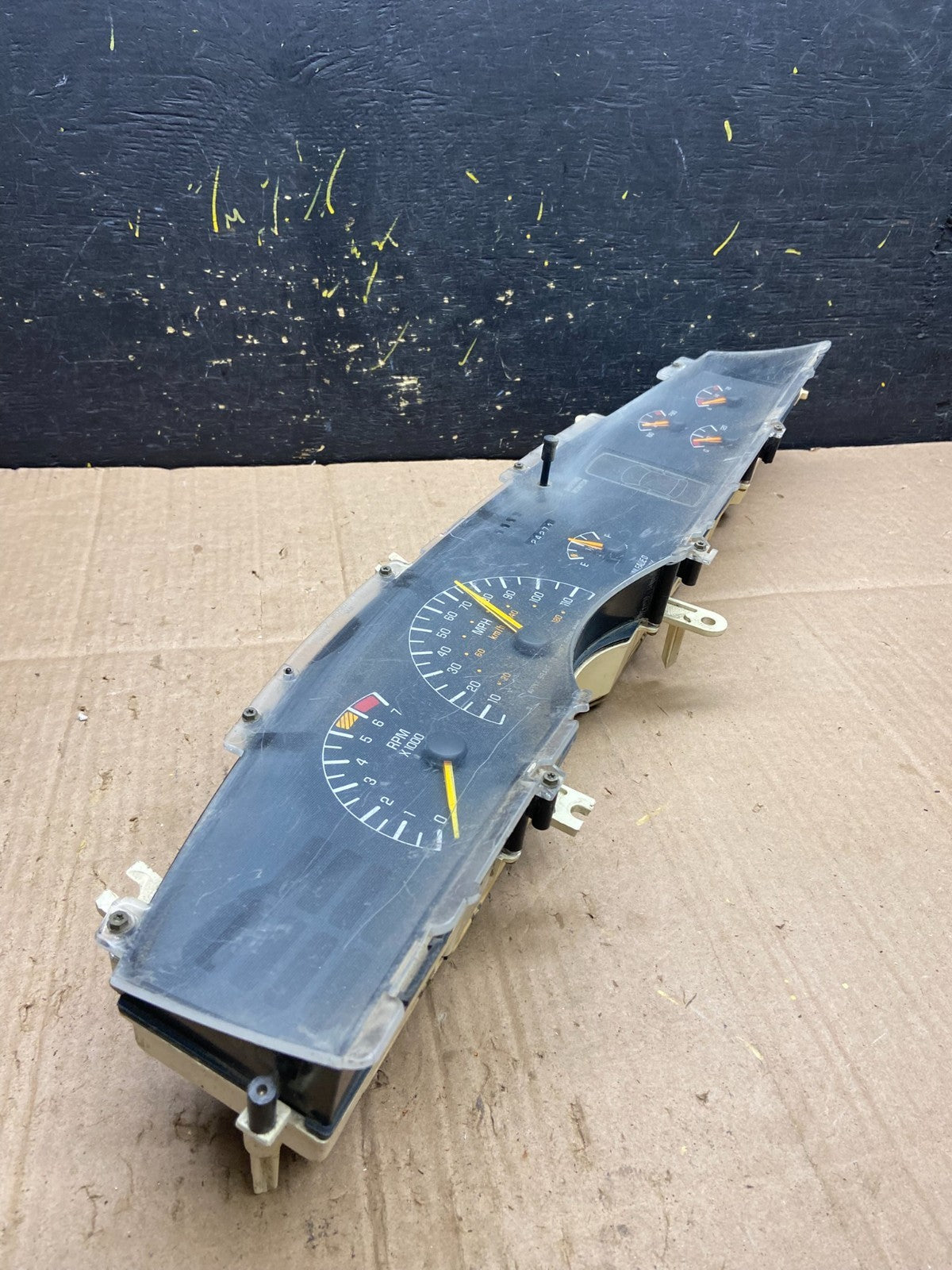 1995 - 1997 Pontiac Bonneville Speedometer Cluster Gauge OEM aa8126 DG2