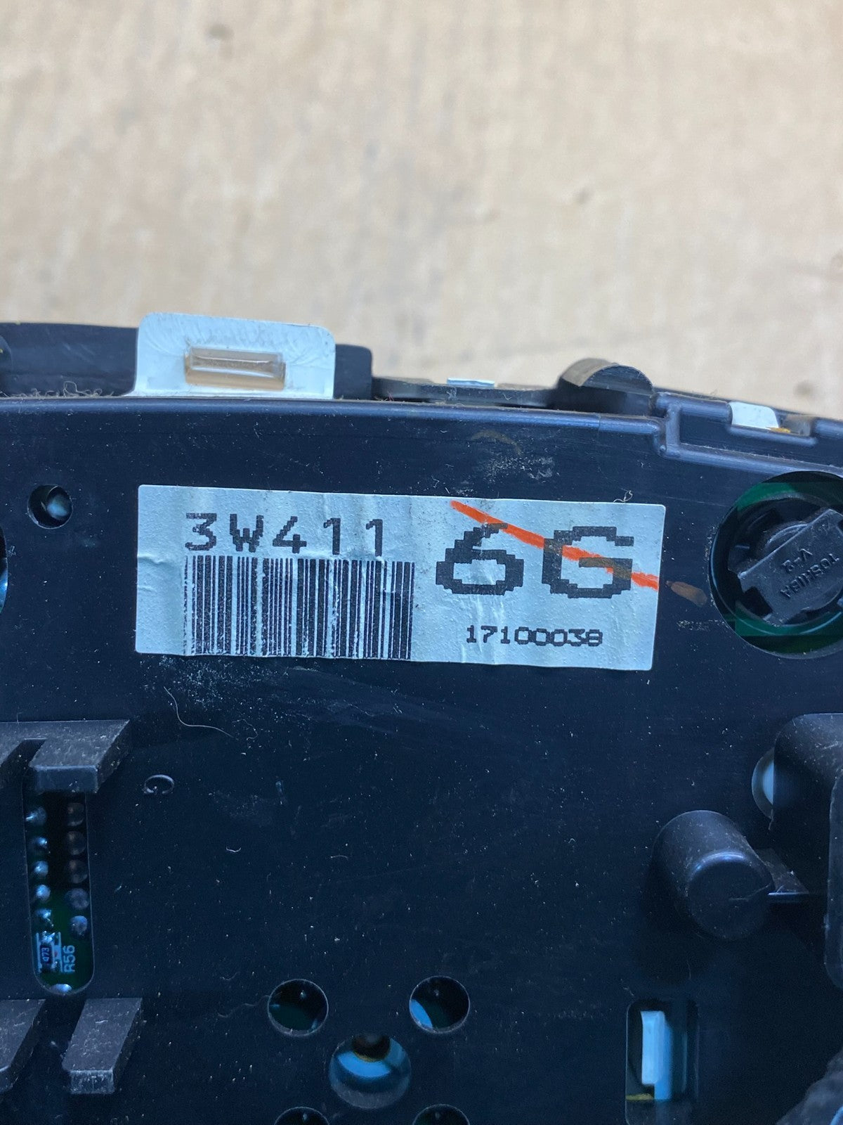 2001 to 2003 Nissan Pathfinder Speedometer Cluster Gauge AI9729 DG5