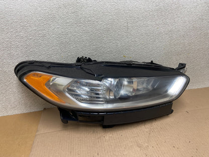 2013 to 2016 Ford Fusion Right Passenger Rh Side Headlight Z3904 DW0