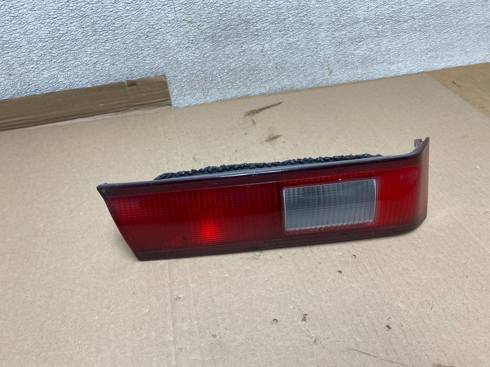 1997 1998 1999 Toyota Camry Tail Light Inner Left Driver LH Inner Oem U0930 DW0