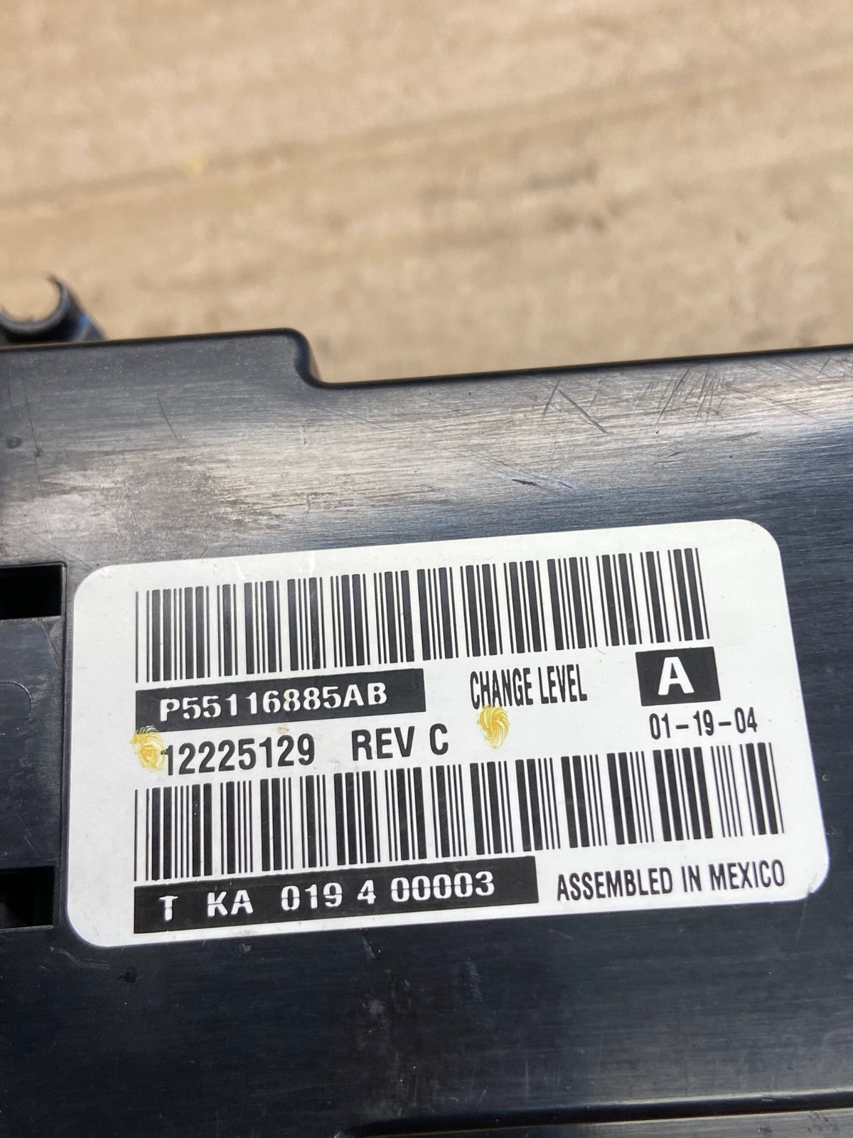 1999 to 2004 Jeep Grand Cherokee A/C Climate Control Bezel AH1567 DG4