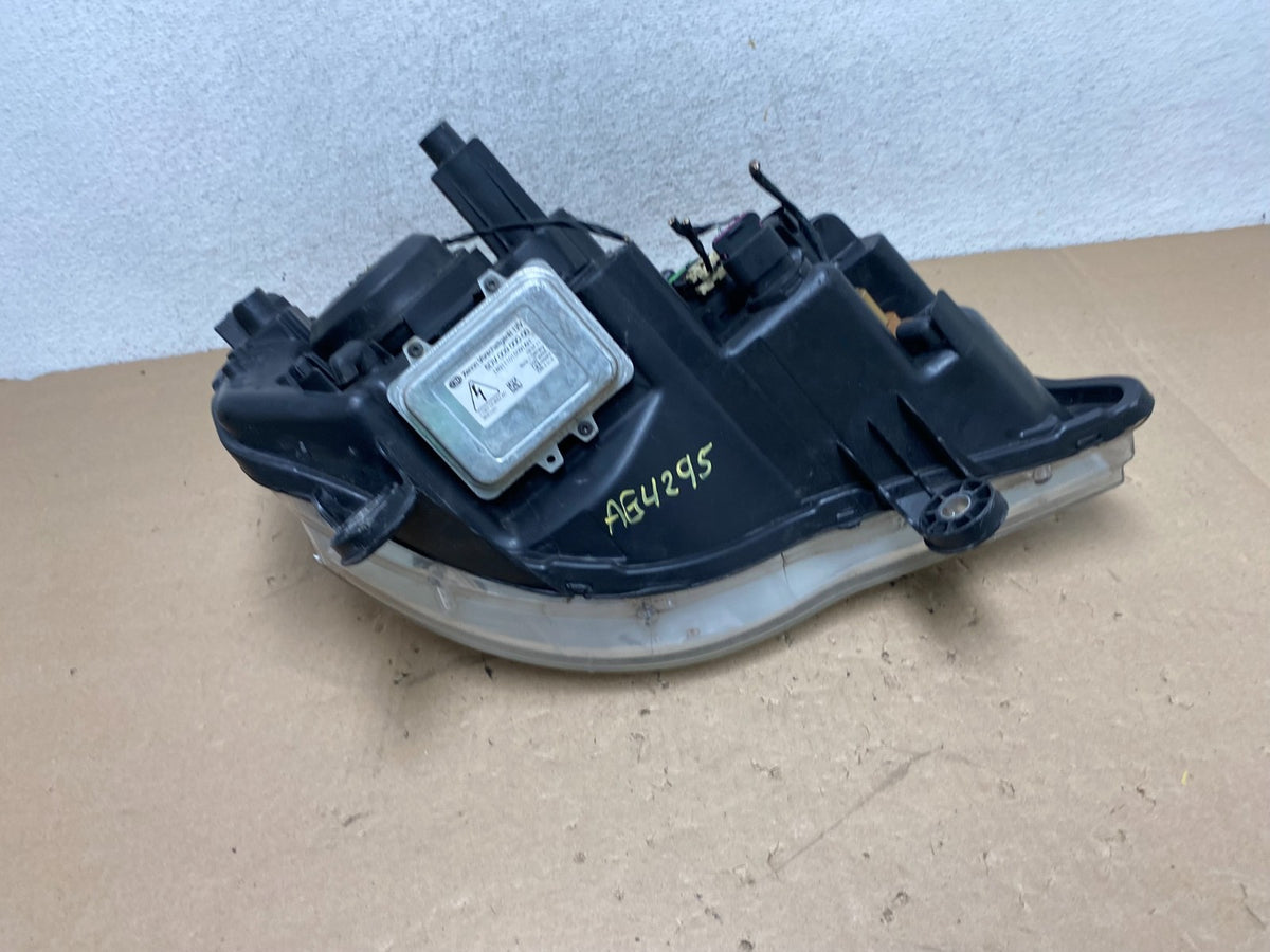 2008 to 2016 Chrysler Town and Country Left Driver LH Xenon Headlight AG4295 DW7