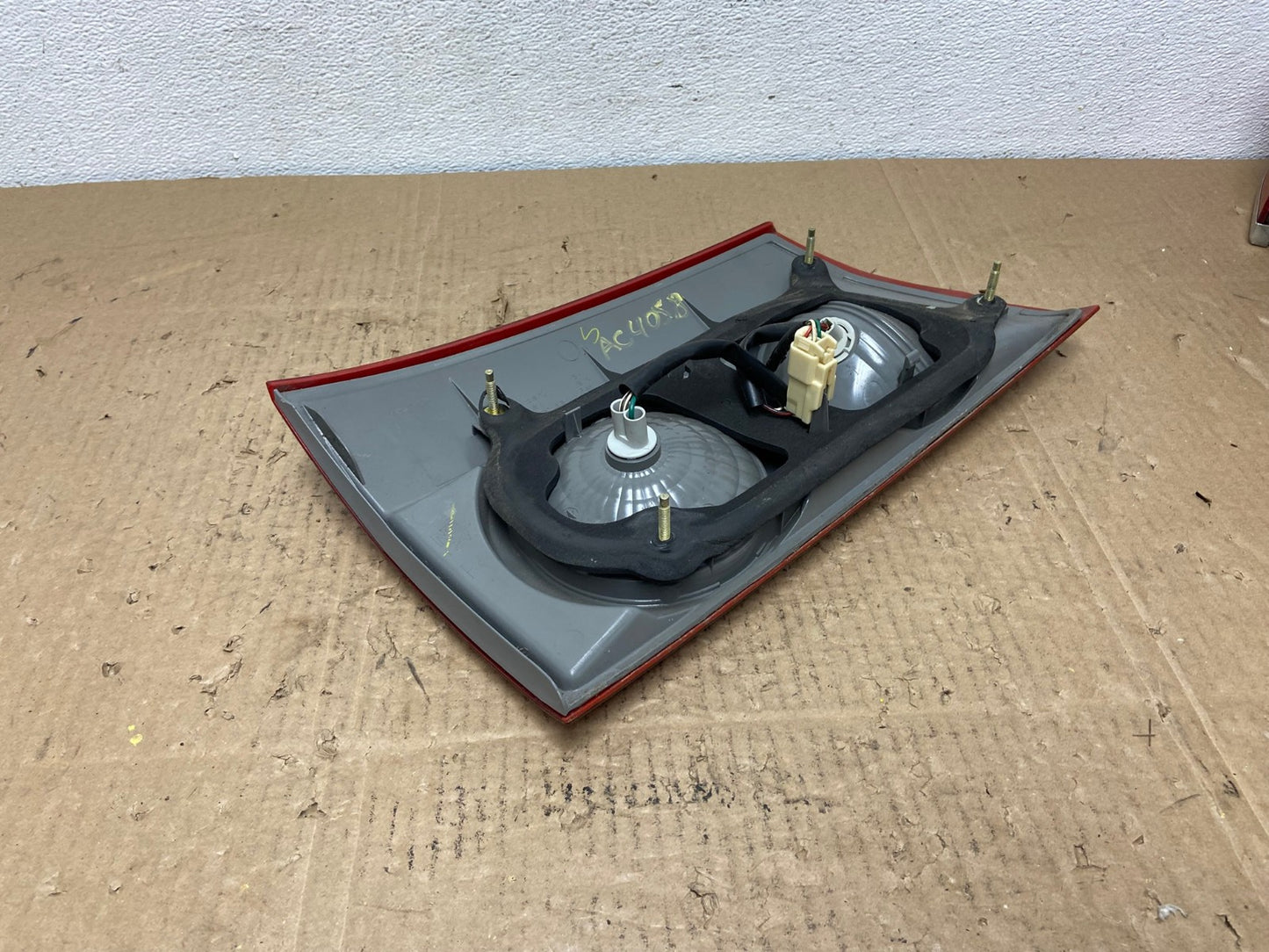 2006 to 2010 Toyota Sienna Right Passenger Rh Inner Tail Light Oem AC4058 LK6