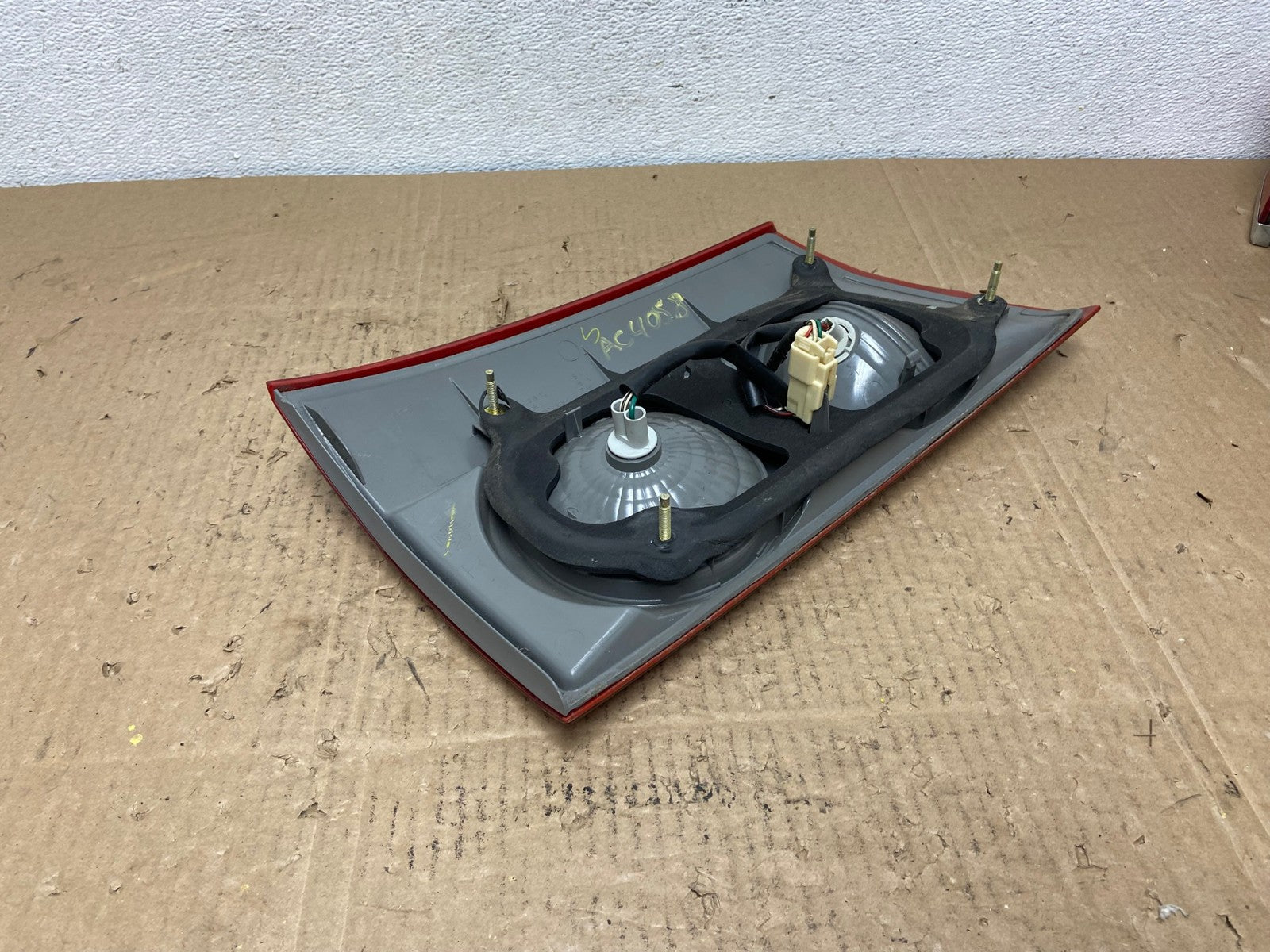 2006 to 2010 Toyota Sienna Right Passenger Rh Inner Tail Light Oem AC4058 LK6