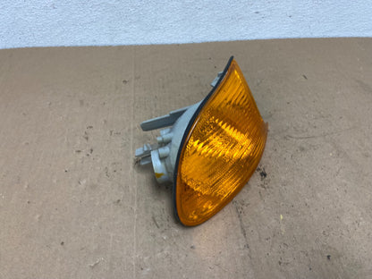 2000 to 2003 BMW 325Ci 330Ci E46 Coupe Right Passenger Turn Signal AC5832 DW2