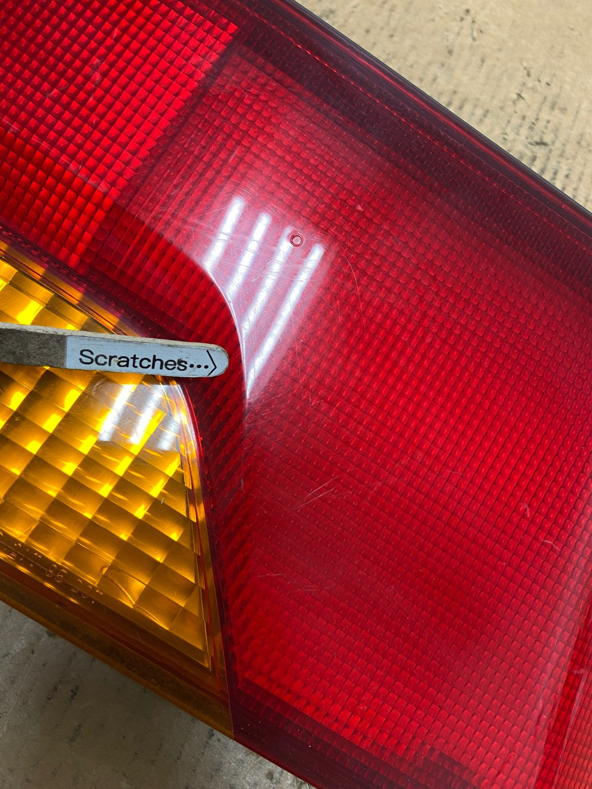 2002 2003 2004 Honda Odyssey Left Driver LH Side Tail Light Inner AE0248 LK3
