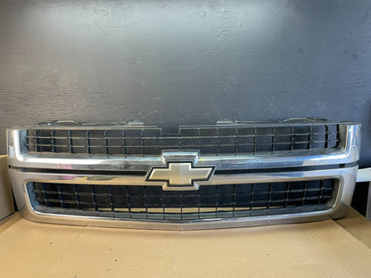 2007 to 2013 Chevrolet Silverado 1500 Front Chrome Grille Grill AC9769 DG0