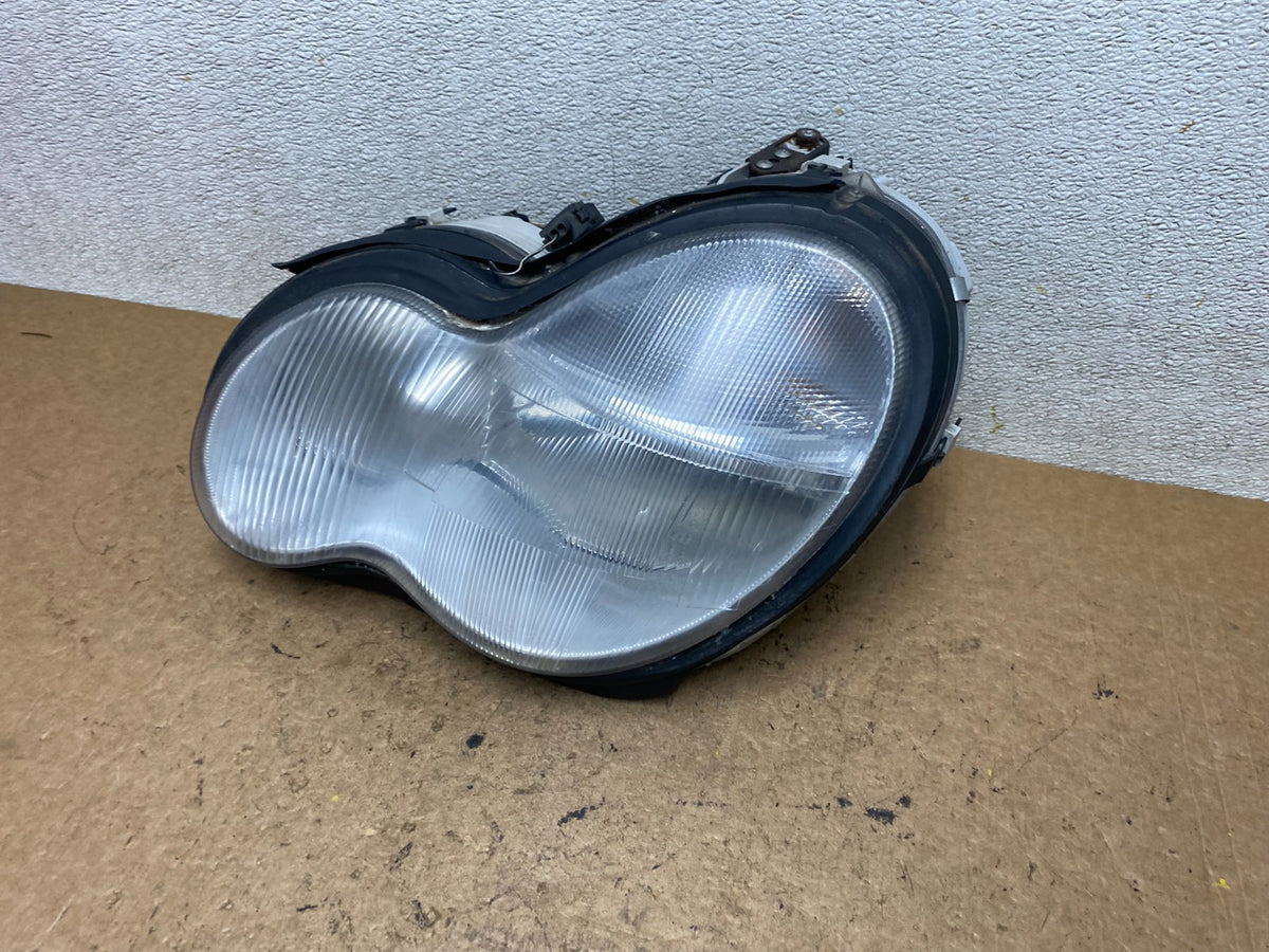 2001-2004 Mercedes-Benz C Class Halogen Left Driver Headlight DEPO T0680 DW1