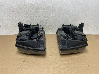 2006 - 2009 Chevrolet Trailblazer Left+Right Headlights Flush Half Bar AH5815 DW13