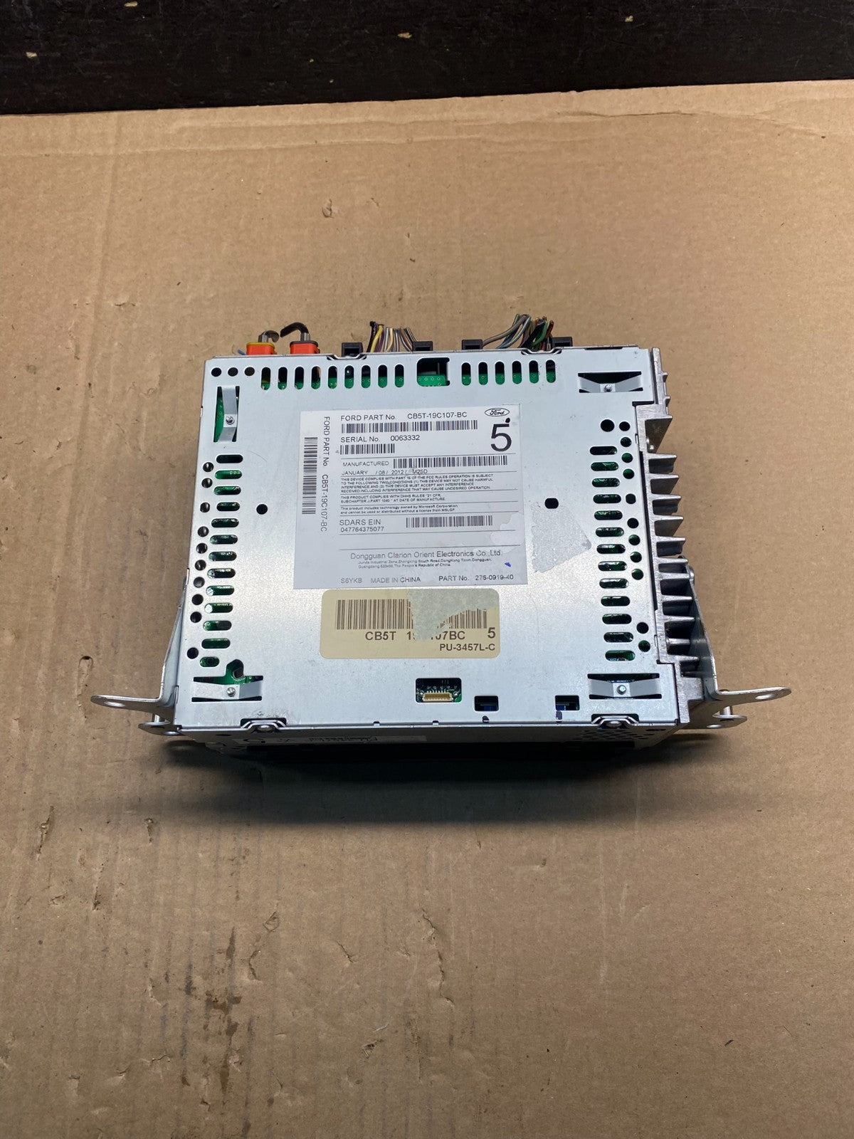 2011 to 2013 Ford Explorer Audio Equipment Radio Receiver AM FM CD AE7930 DG4