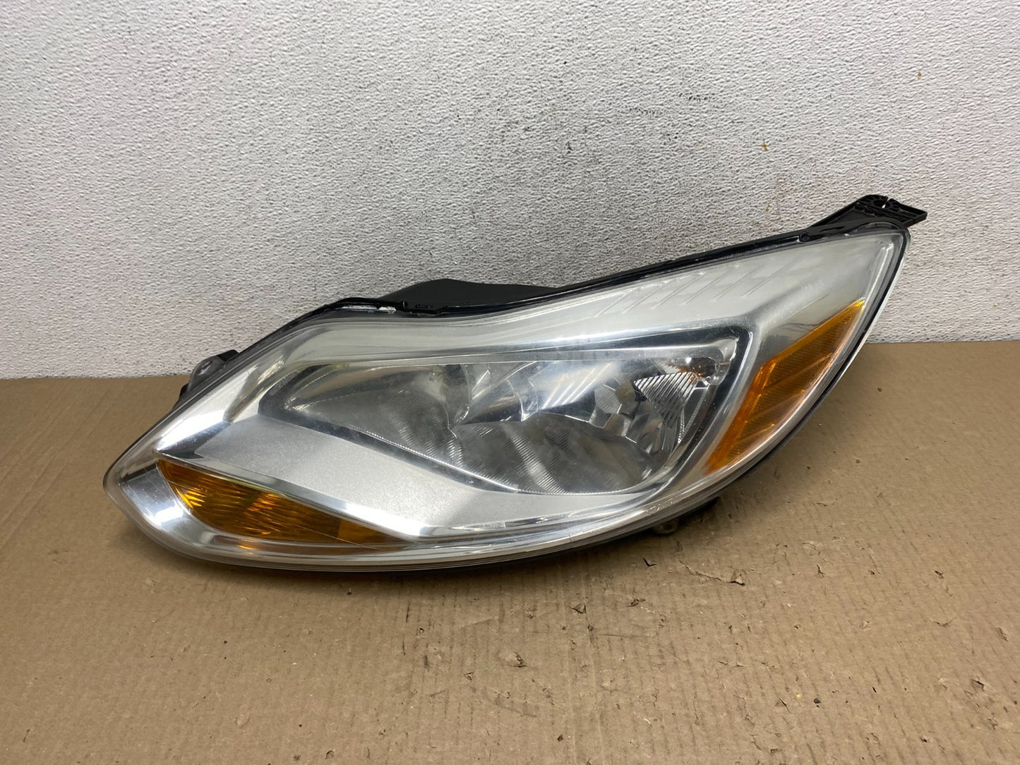 2012 2013 2014 Ford Focus Left Driver Lh Side Halogen Headlight AE9696 DW0