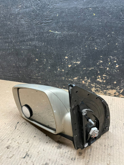 2007-2010 Hyundai Entourage Sedona Left Driver Lh Side Door Mirror Oem Y1573 MS9