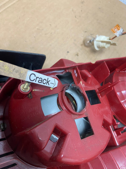 2002 to 2005 Hyundai Sonata Left Driver Lh Side Tail Light AD2792 LK4