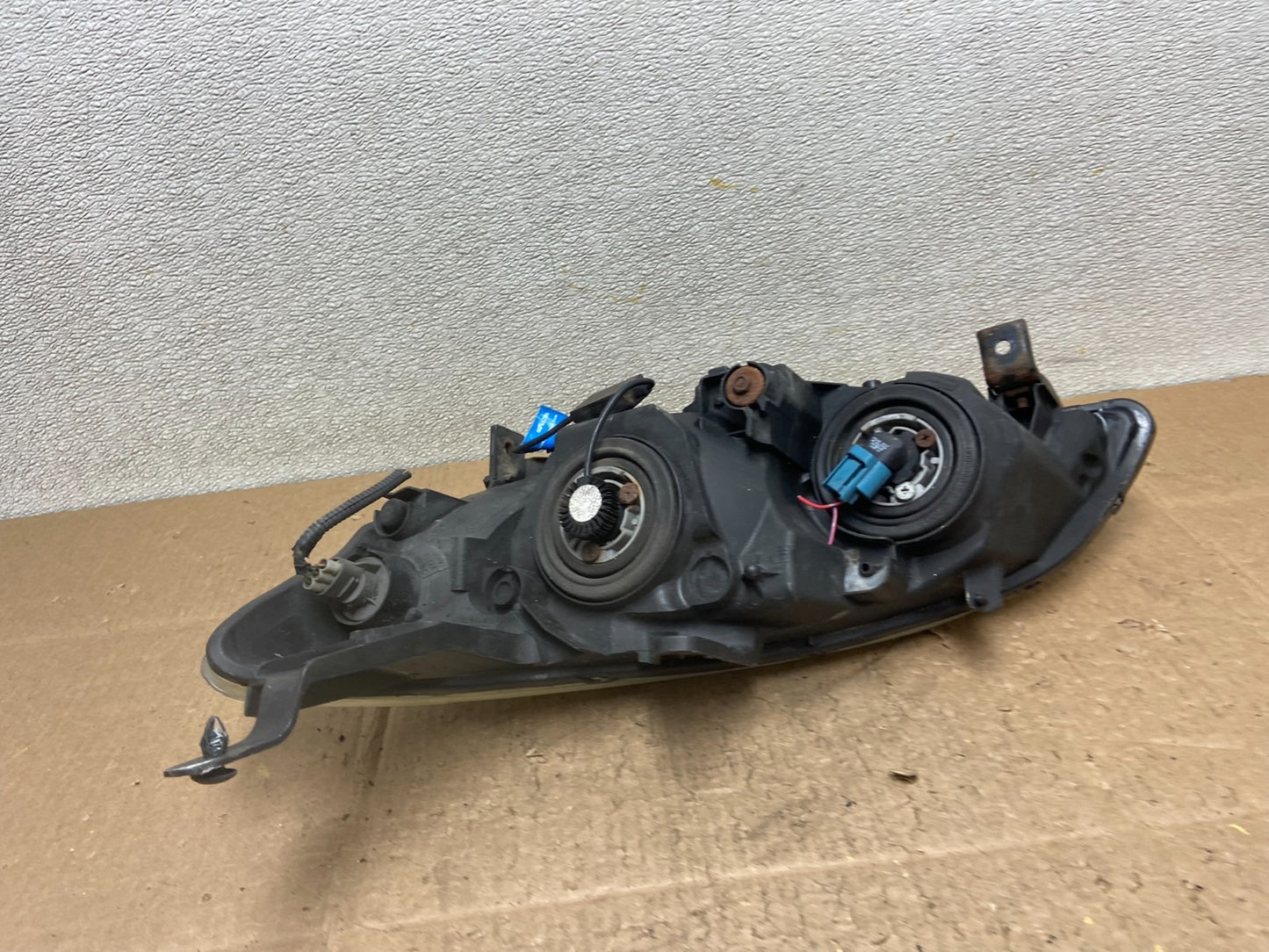 2004 2005 Honda Civic Sedan Headlight Halogen Right Passenger Rh Z1050 DW5