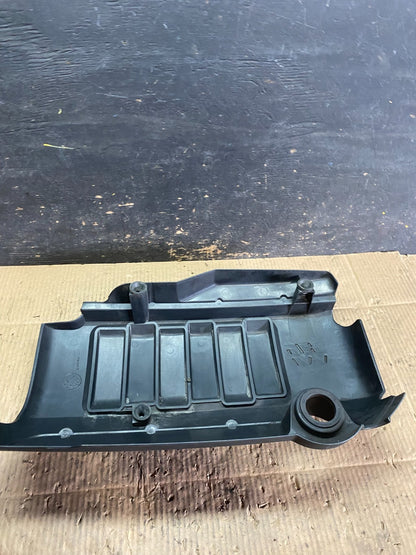 2007 to 2008 GMC Acadia 3.6L VVT Engine Cover Shield OEM T9452 DG4