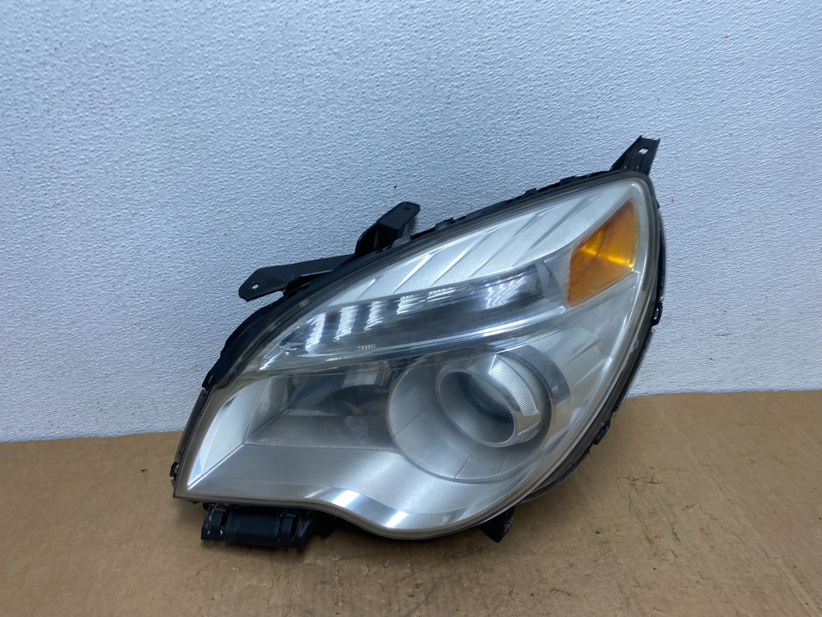 2010-2015 Chevrolet Equinox Halogen Projector Headlight Left Driver AD13180