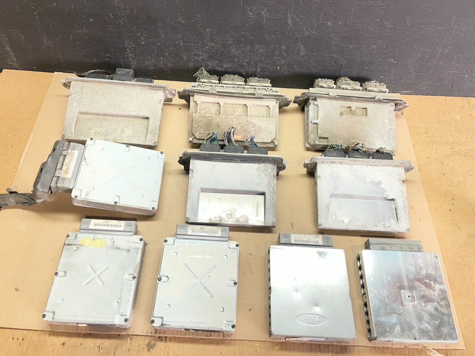 Mix of 10 Ford ECM Engine Computer Module AB71341