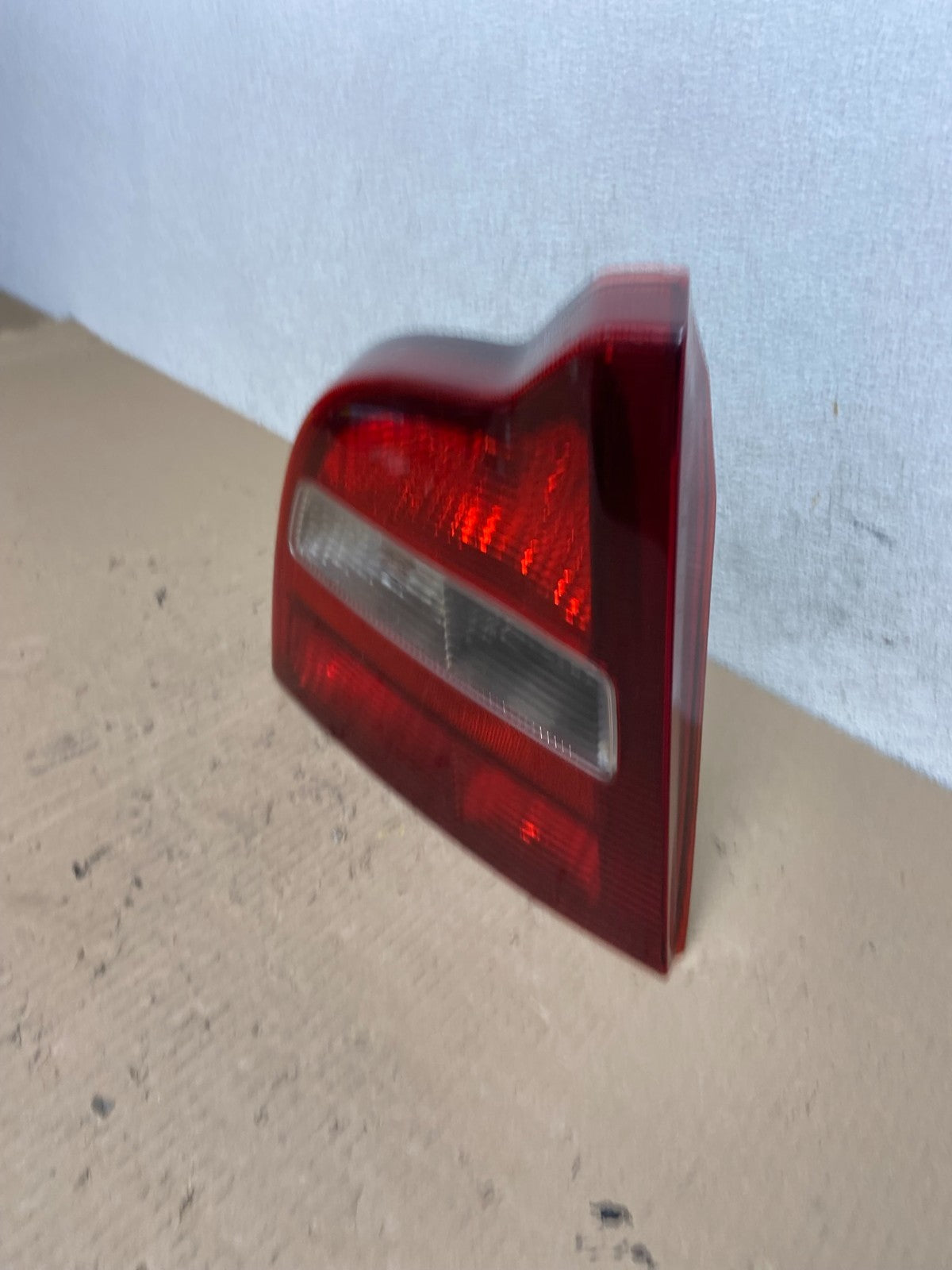 1999-2003 Volvo S80 Left Driver LH Side Tail Light AF5911 DW1