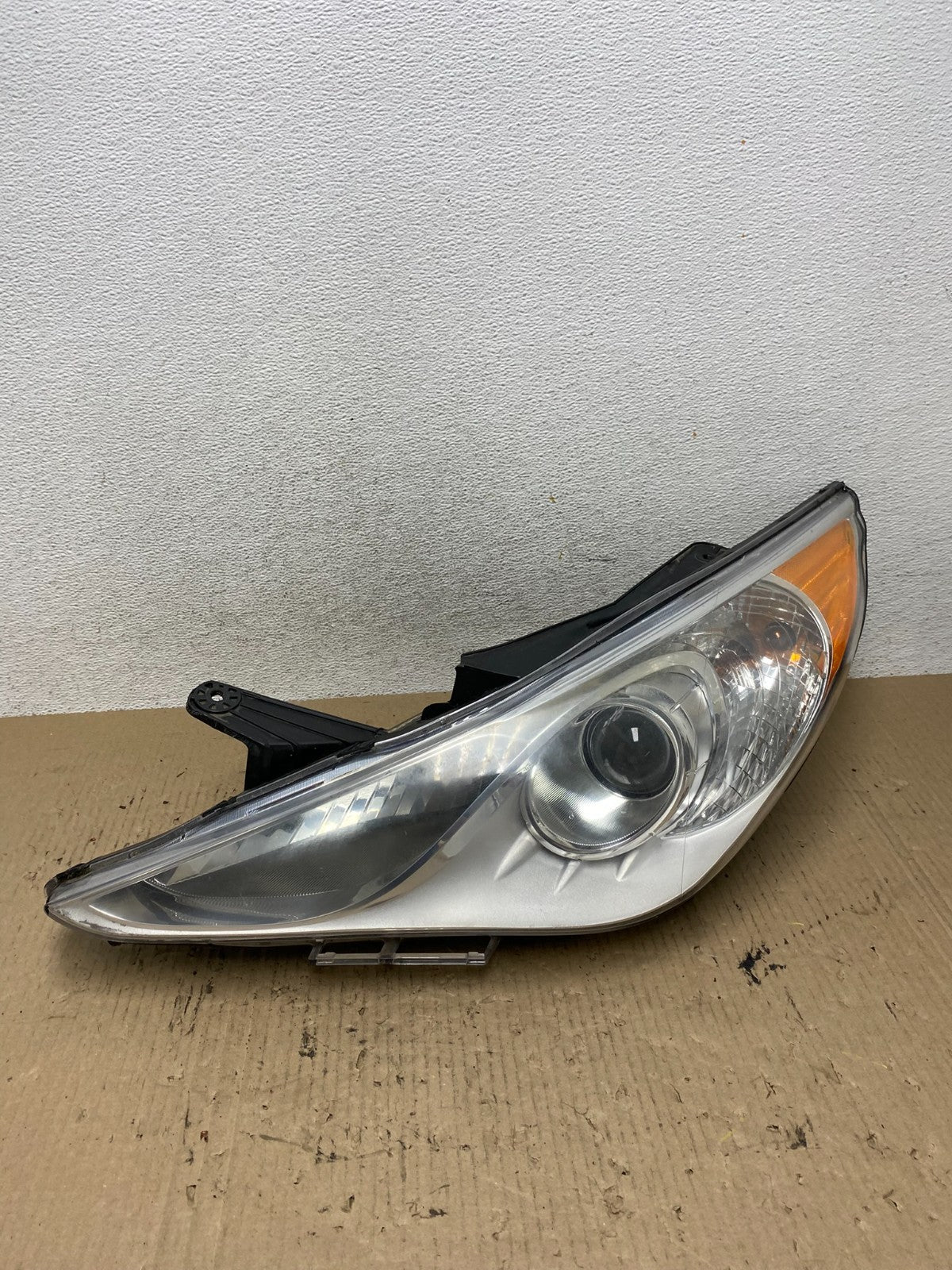 2011 - 2014 Hyundai Sonata Left Driver Lh Side Headlight Halogen AF6040 DW0