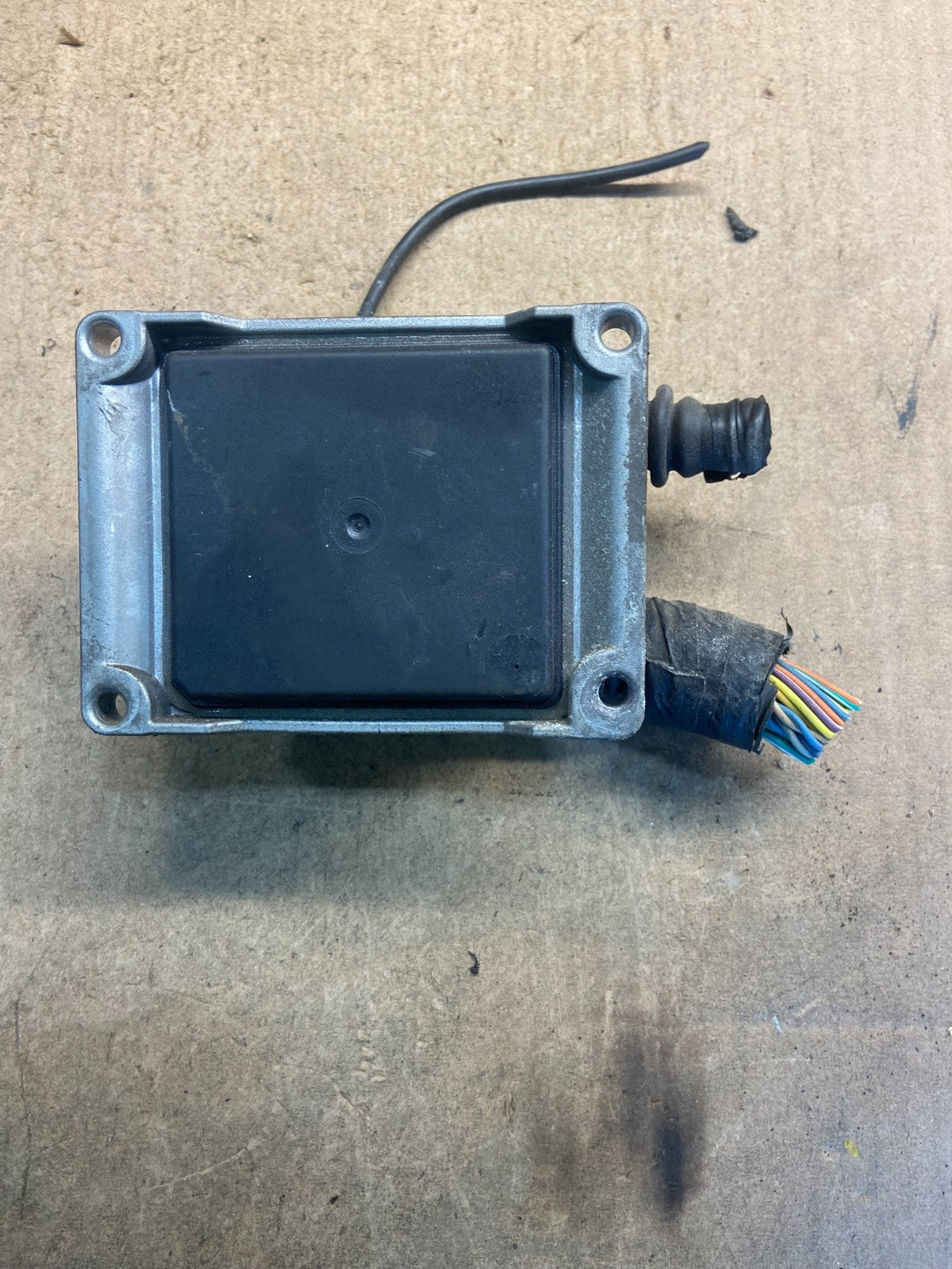 2005 2007 Cadillac STS Engine Computer ECU ECM Module 12600794 Z8608 DG3