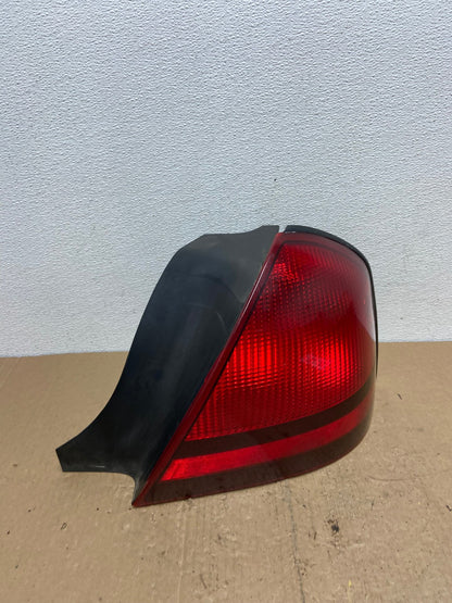 2003 to 2011 Mercury Grand Marquis Right Passenger Side Tail Light AC5903 LK2