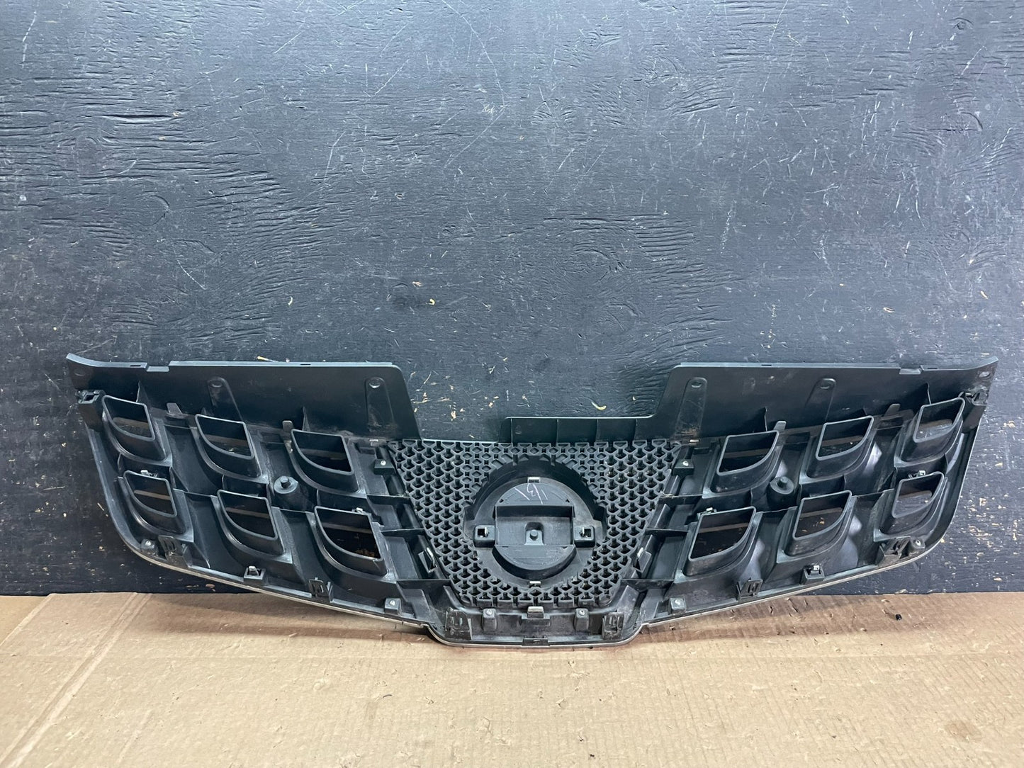 2011 to 2015 Nissan Rogue Front Upper Chrome Grill Grille Oem AB3213 DG6