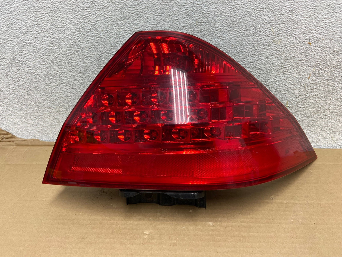 2006 - 2007 Honda Accord Right Passenger Side Tail light AG9154 LK0
