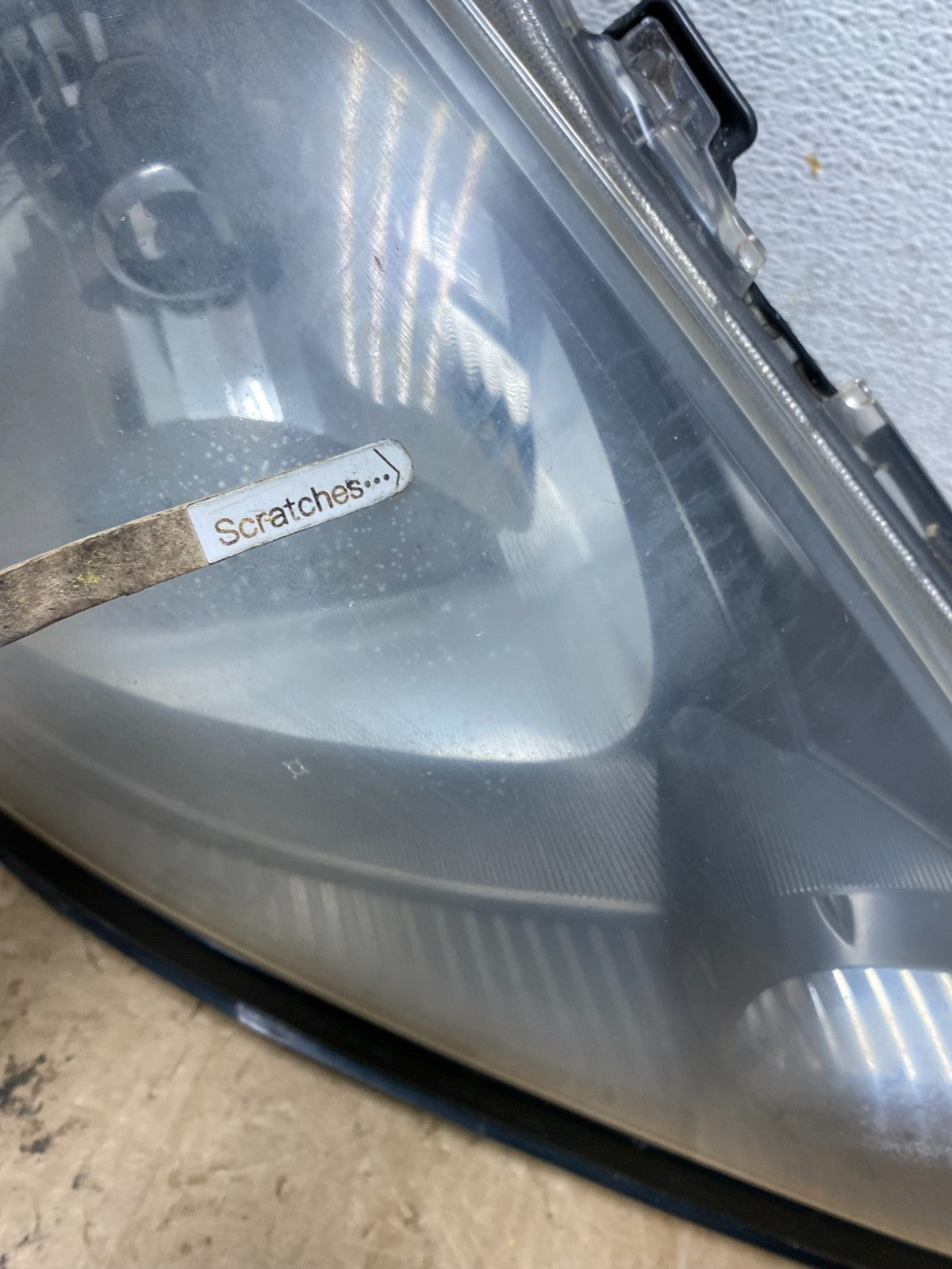 2009 to 2013 Honda Fit Right Passenger RH Side Headlight Halogen AG2374 DW3
