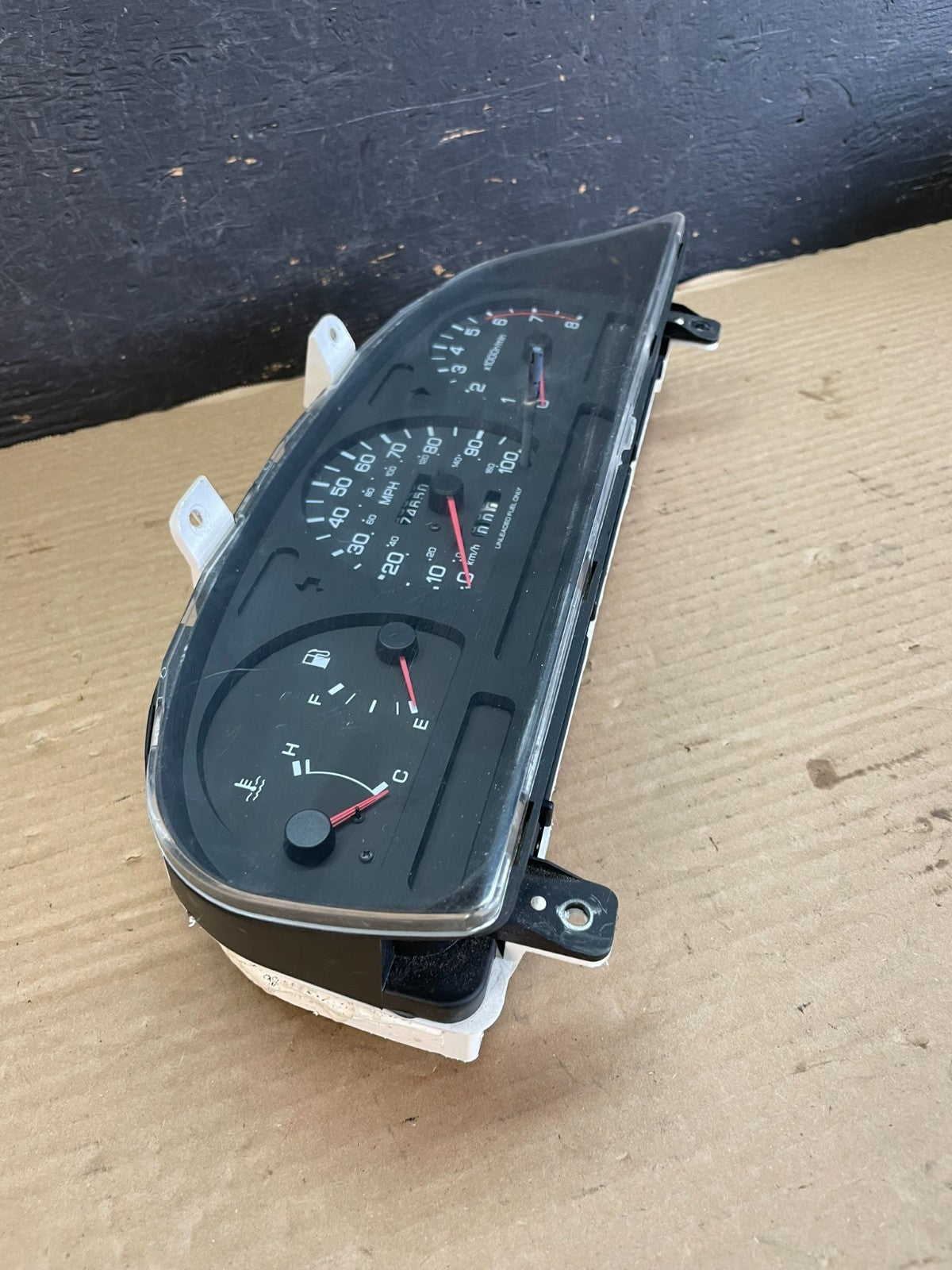 1994 to 1997 Nissan Hardbody D21 Pathfinder Gauge Cluster AF34481