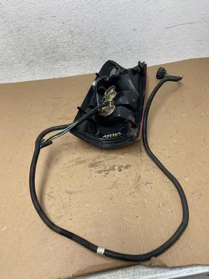 1999-2002 Chevrolet Silverado 1500 Right Passenger Side Tail Light AD7783 LK6