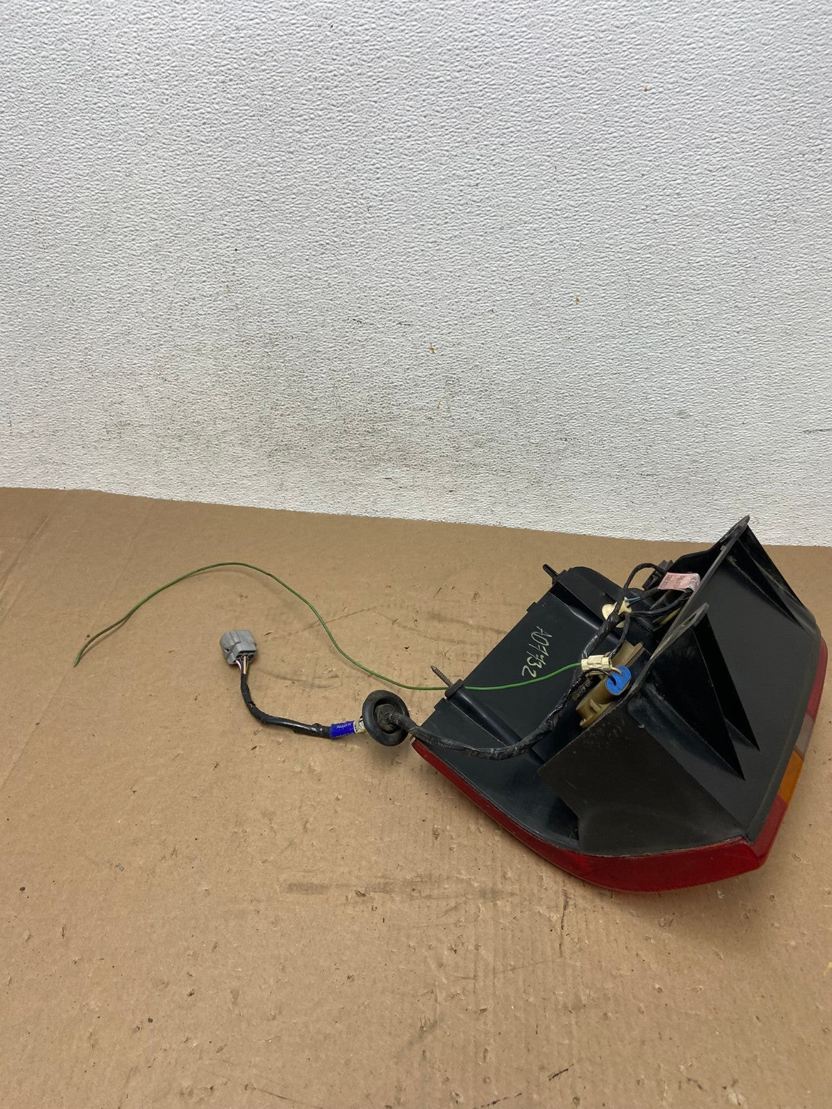 1993-1998 Jeep Grand Cherokee ZJ Right Passenger Rh Tail Light AD7732 LK7