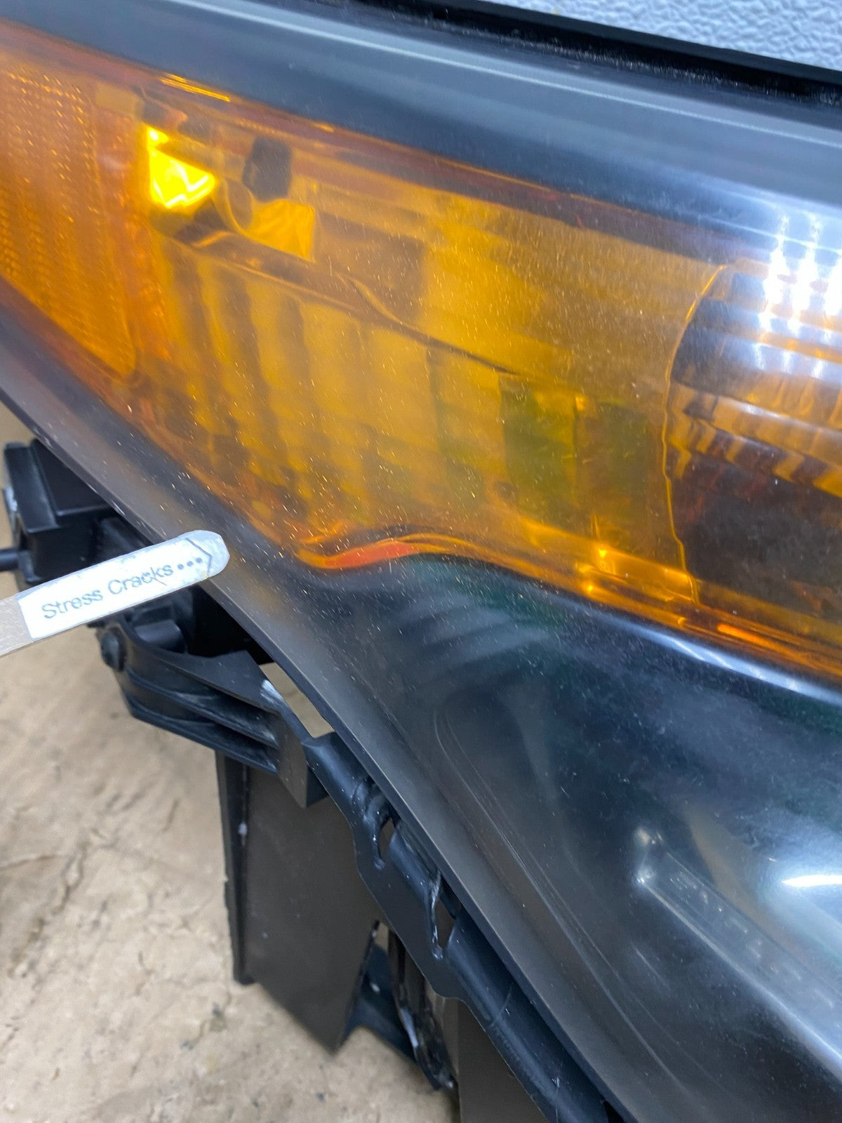 2011 - 2015 Ford Explorer Police Right Passenger Halogen Headlight AD0551 DW4
